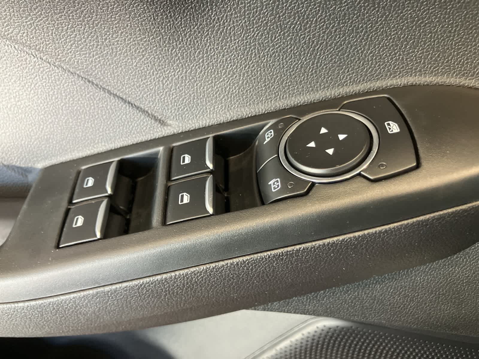 Thumbnail: 2022 Ford Escape - 12