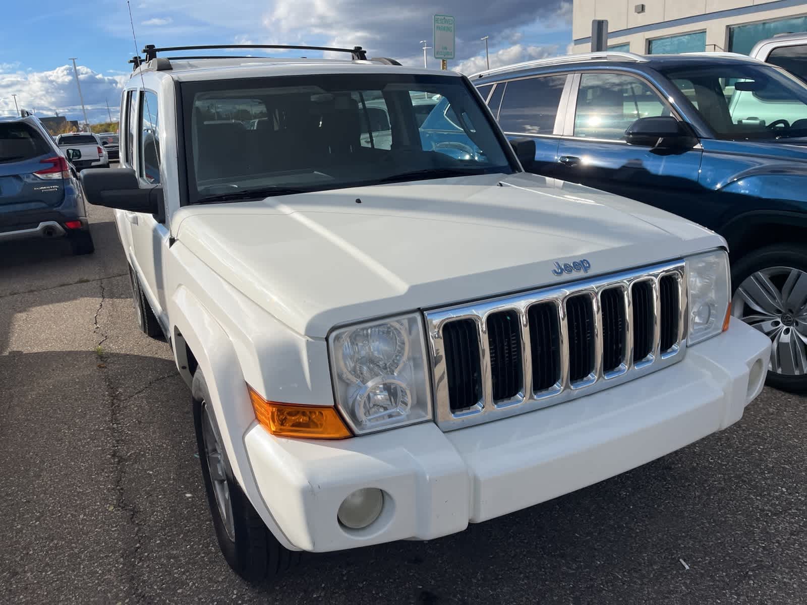 Thumbnail: 2008 Jeep Commander - 22
