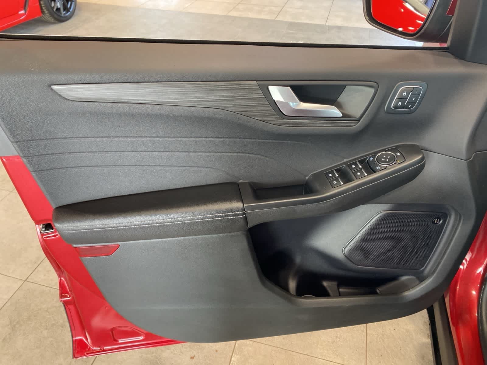 Thumbnail: 2023 Ford Escape - 17