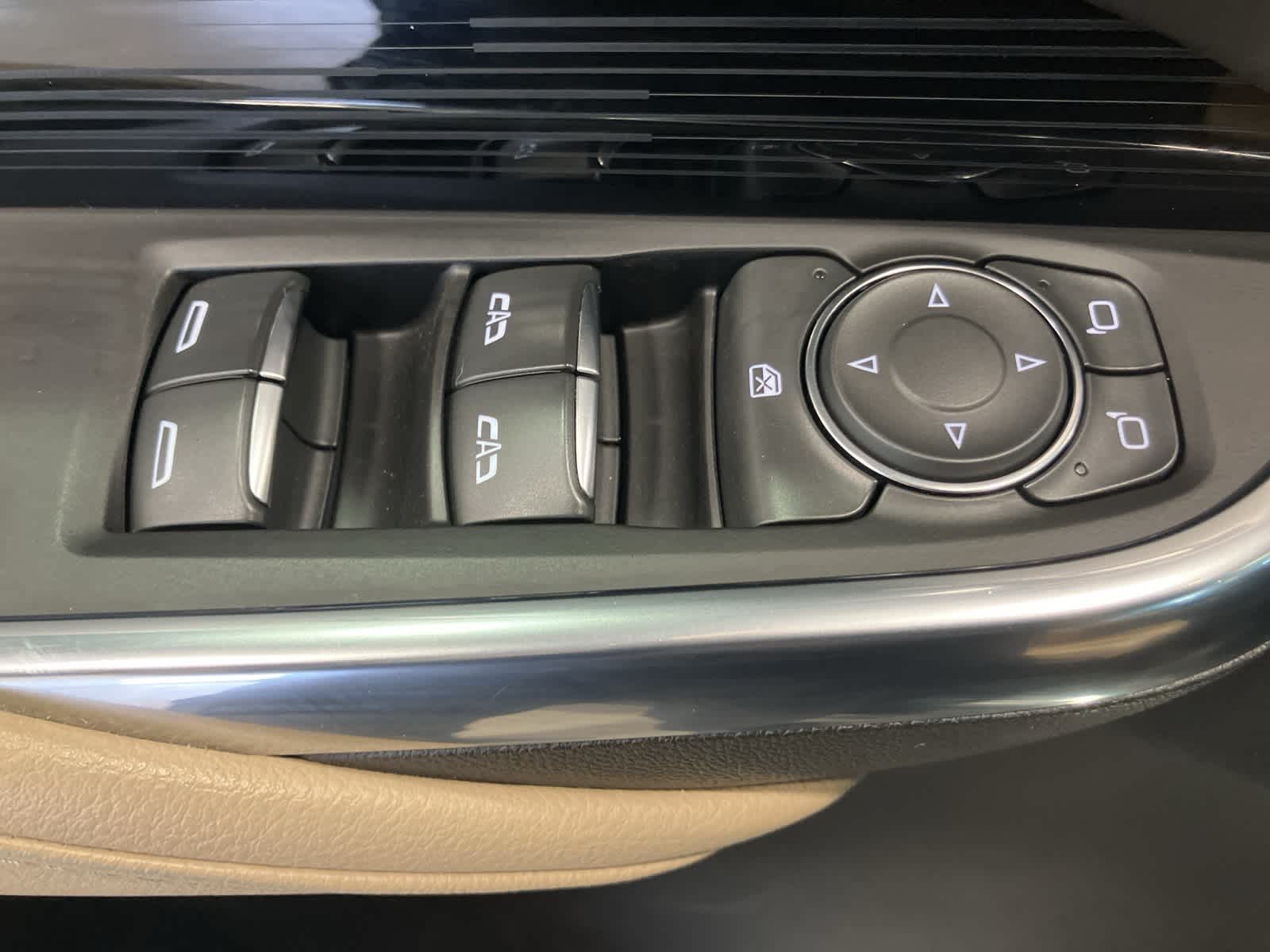 Thumbnail: 2024 Cadillac XT4 - 12