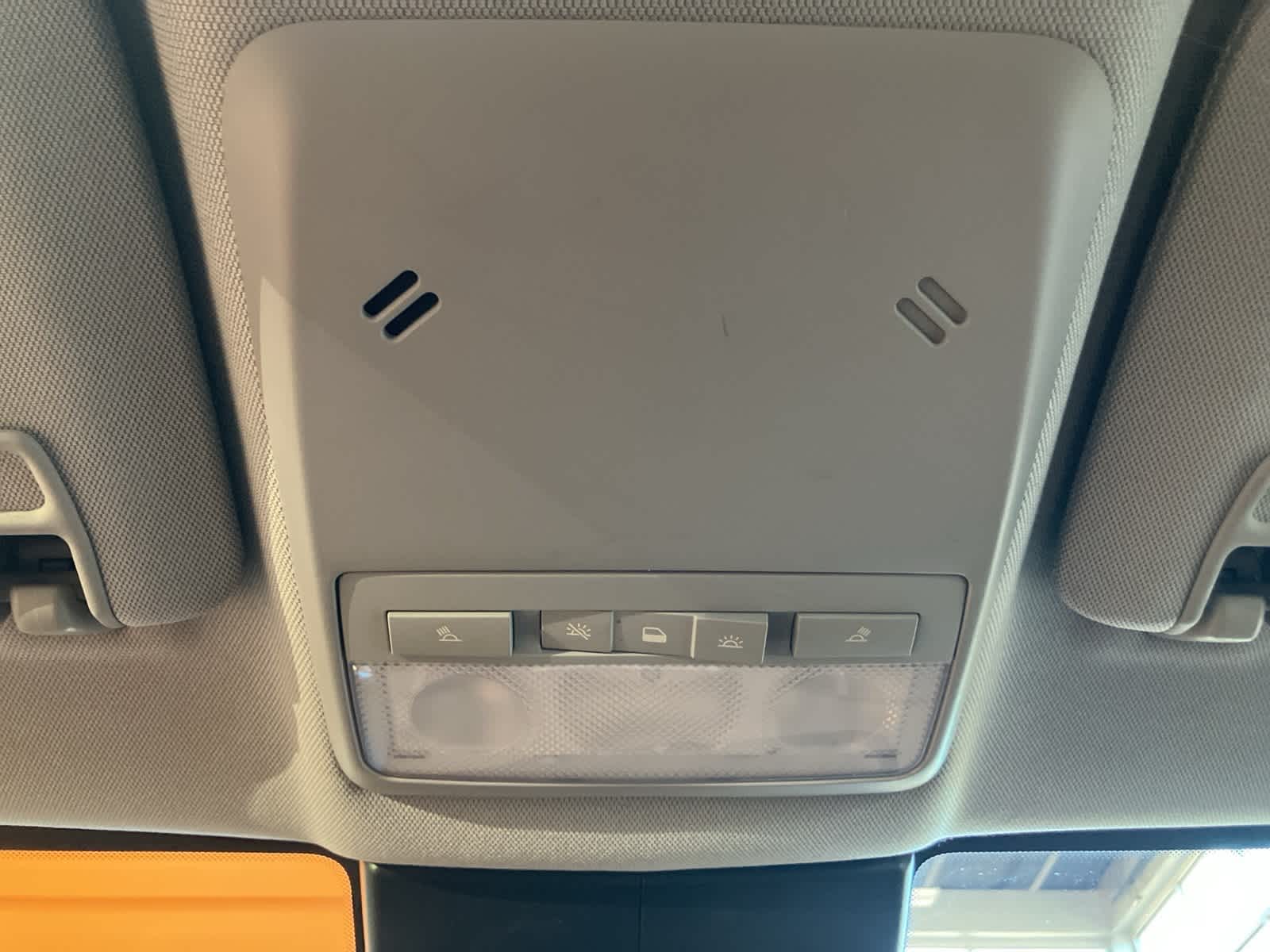 Thumbnail: 2017 Chevrolet Trax - 22