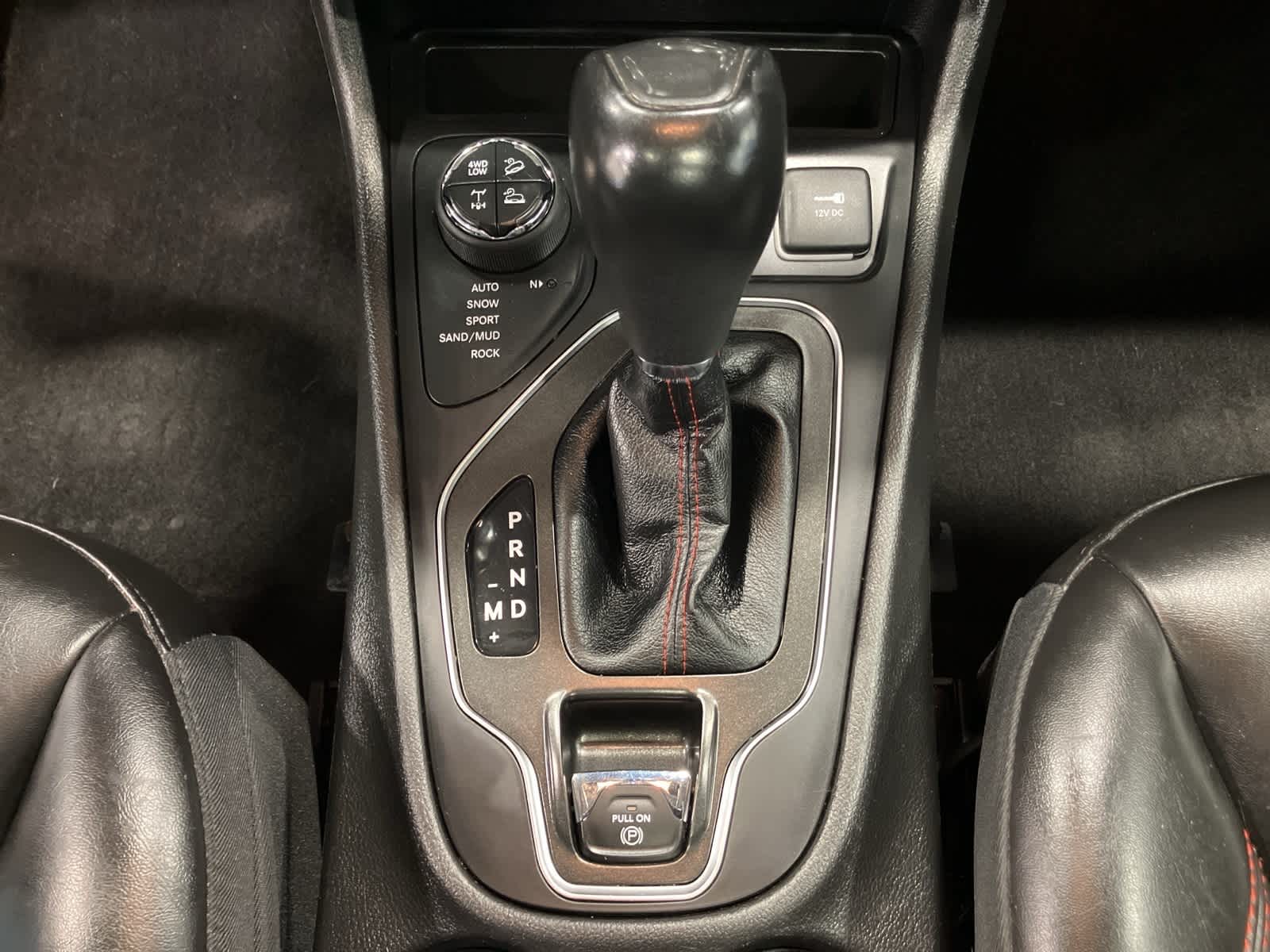 Thumbnail: 2021 Jeep Cherokee - 17