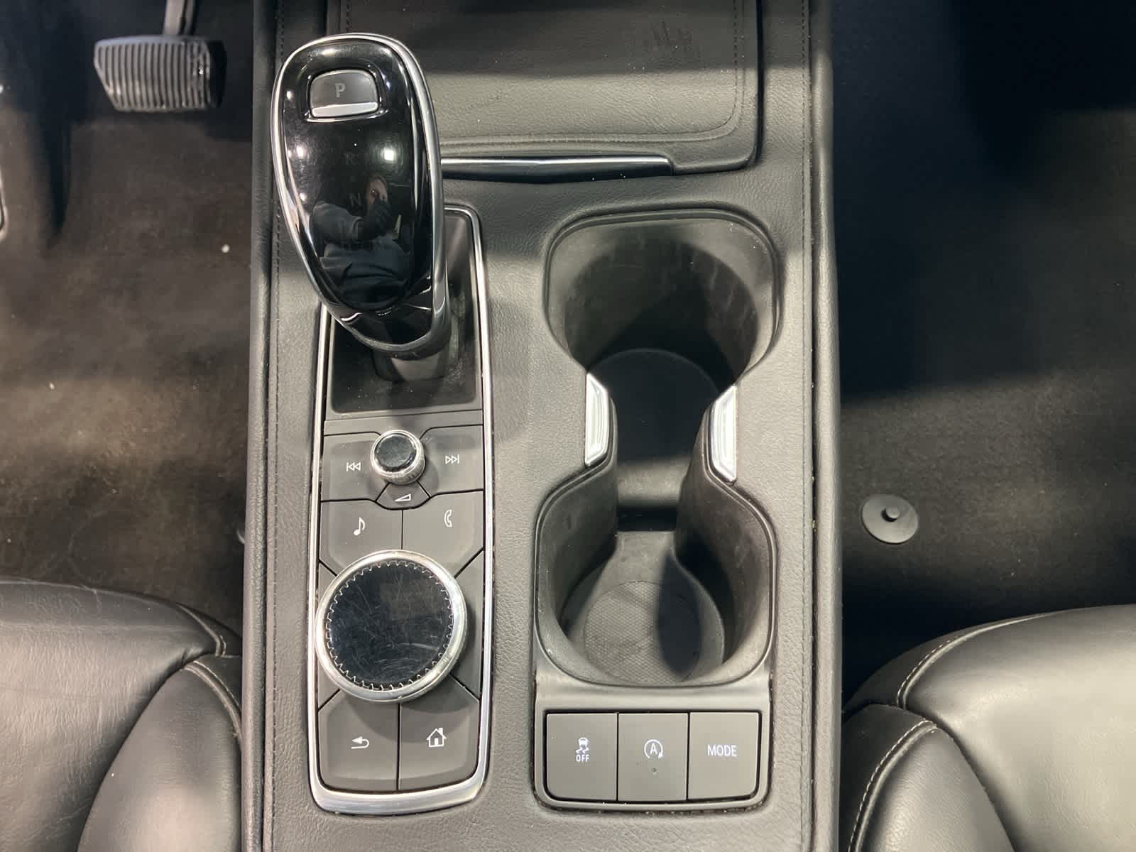 Thumbnail: 2021 Cadillac XT4 - 18