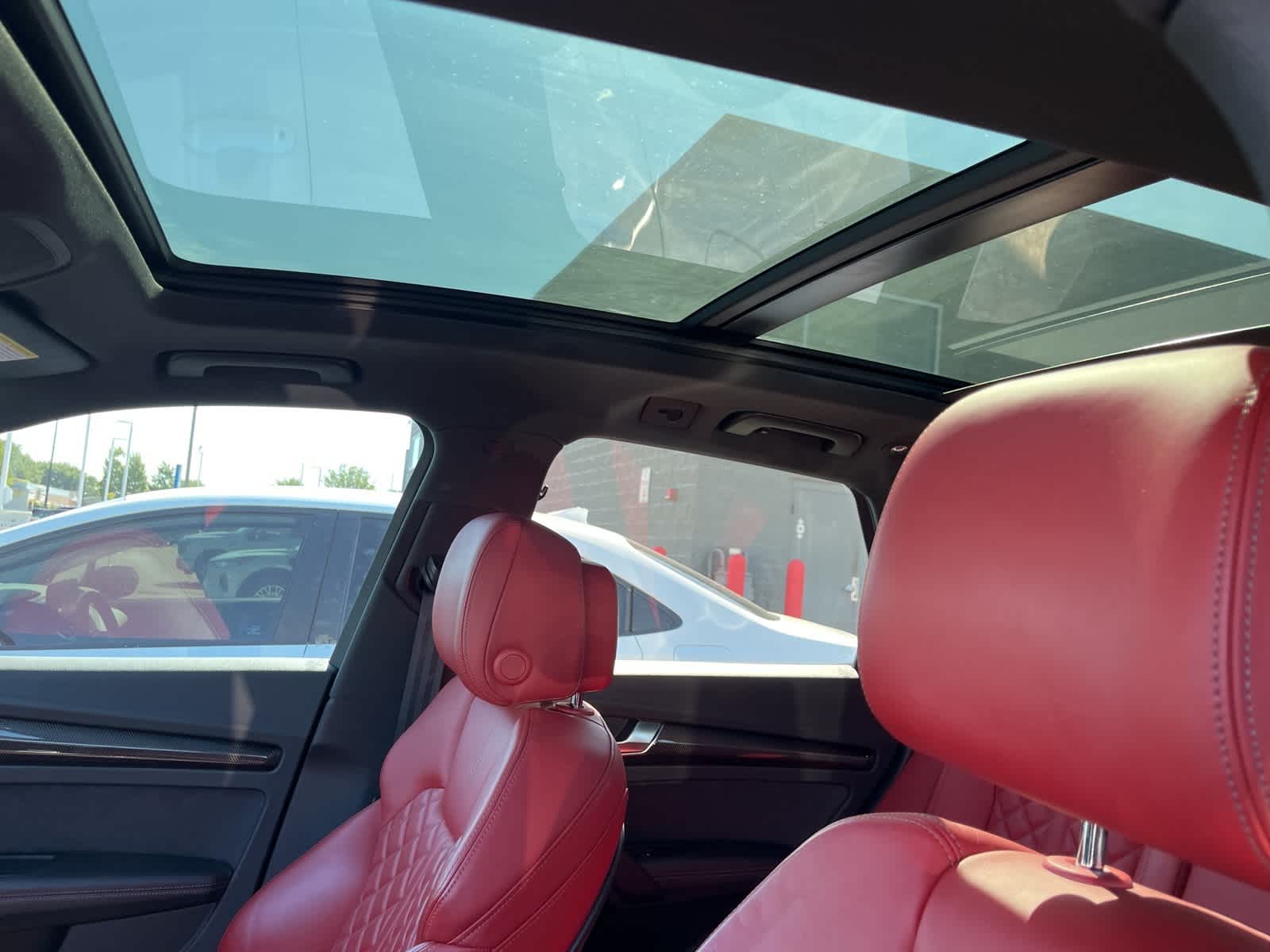 Thumbnail: 2021 Audi SQ5 - 22