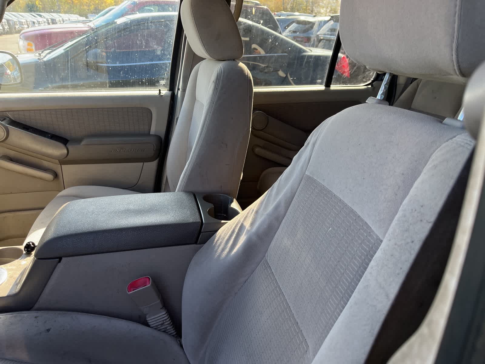 Thumbnail: 2006 Ford Explorer - 27