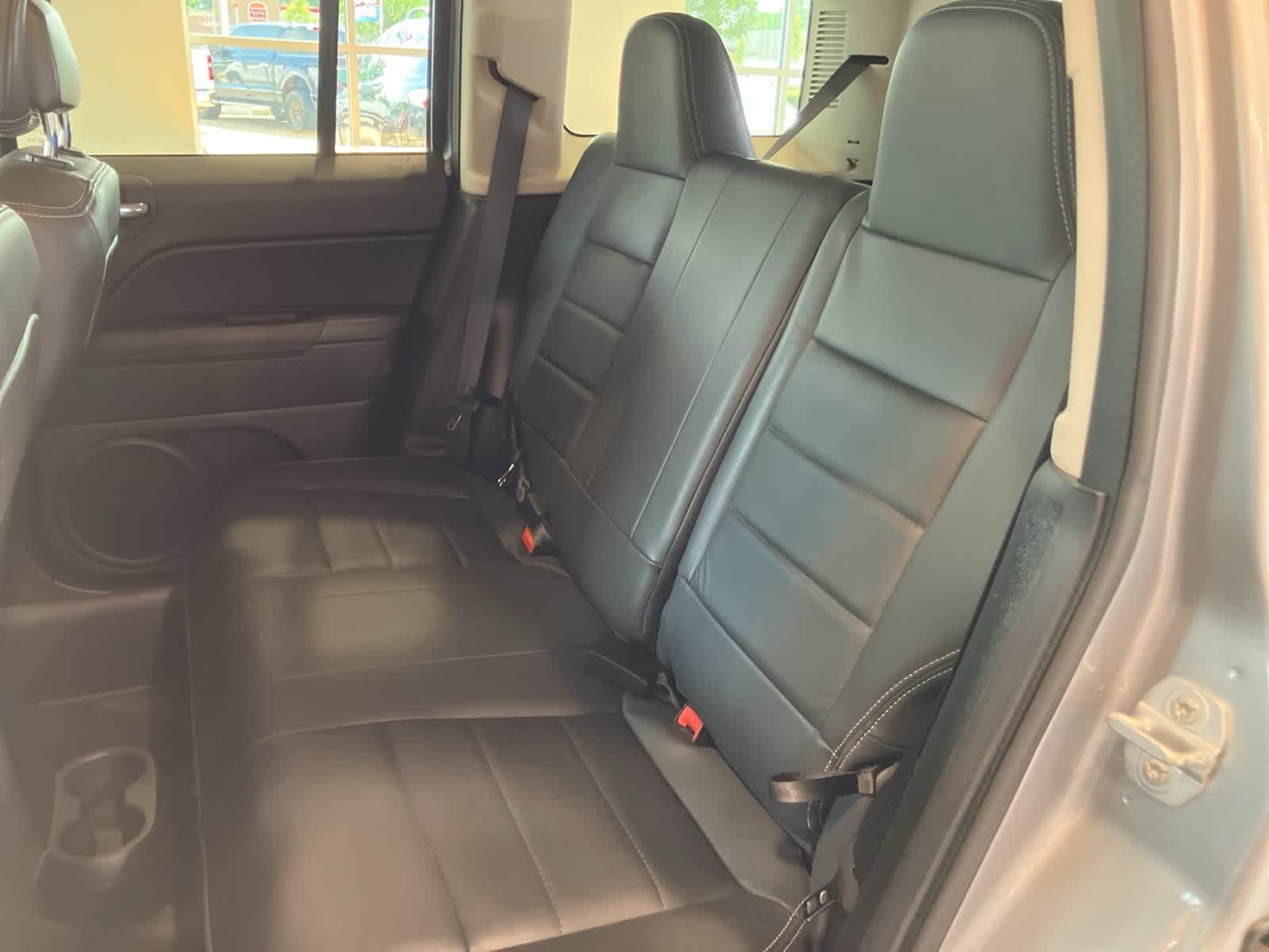 Thumbnail: 2015 Jeep Patriot - 23