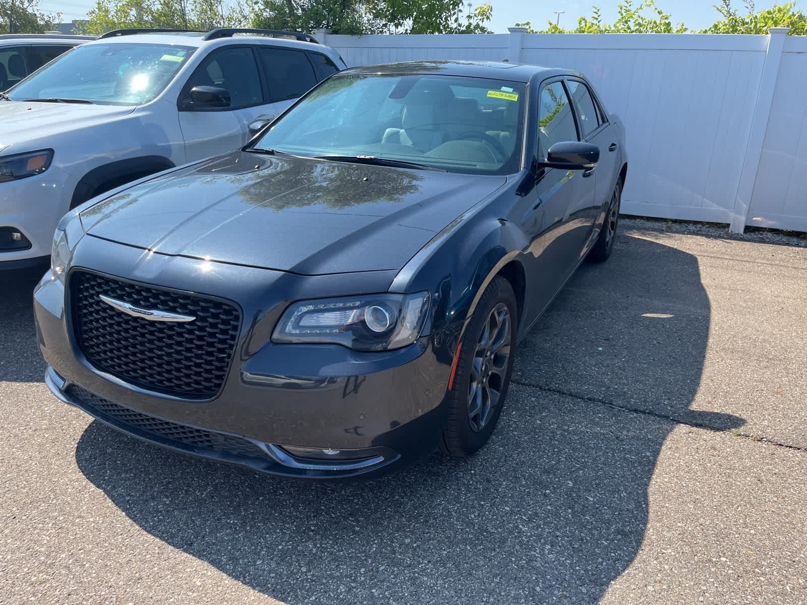 Thumbnail: 2017 Chrysler 300 - 2