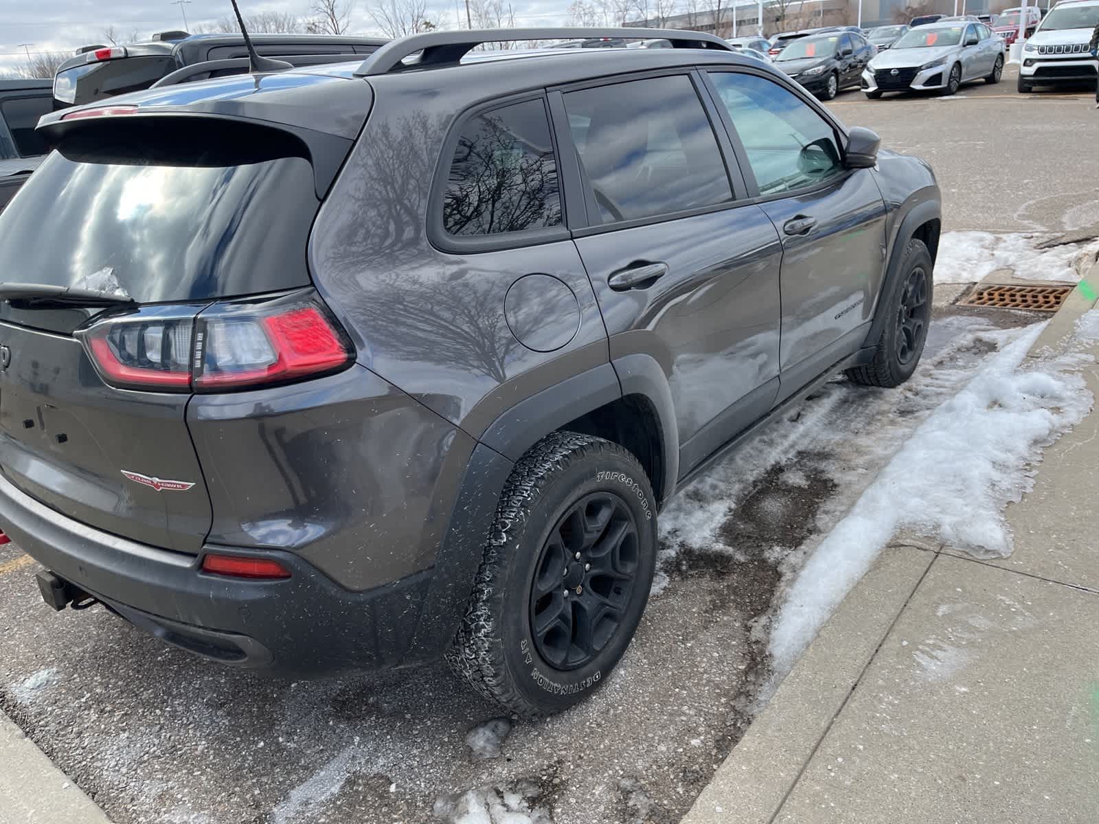 Thumbnail: 2020 Jeep Cherokee - 18
