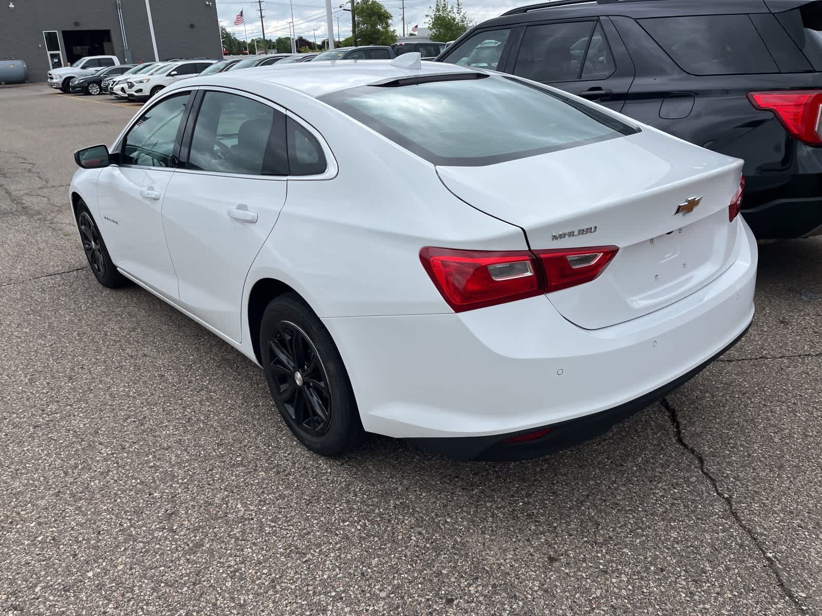 Thumbnail: 2024 Chevrolet Malibu - 8