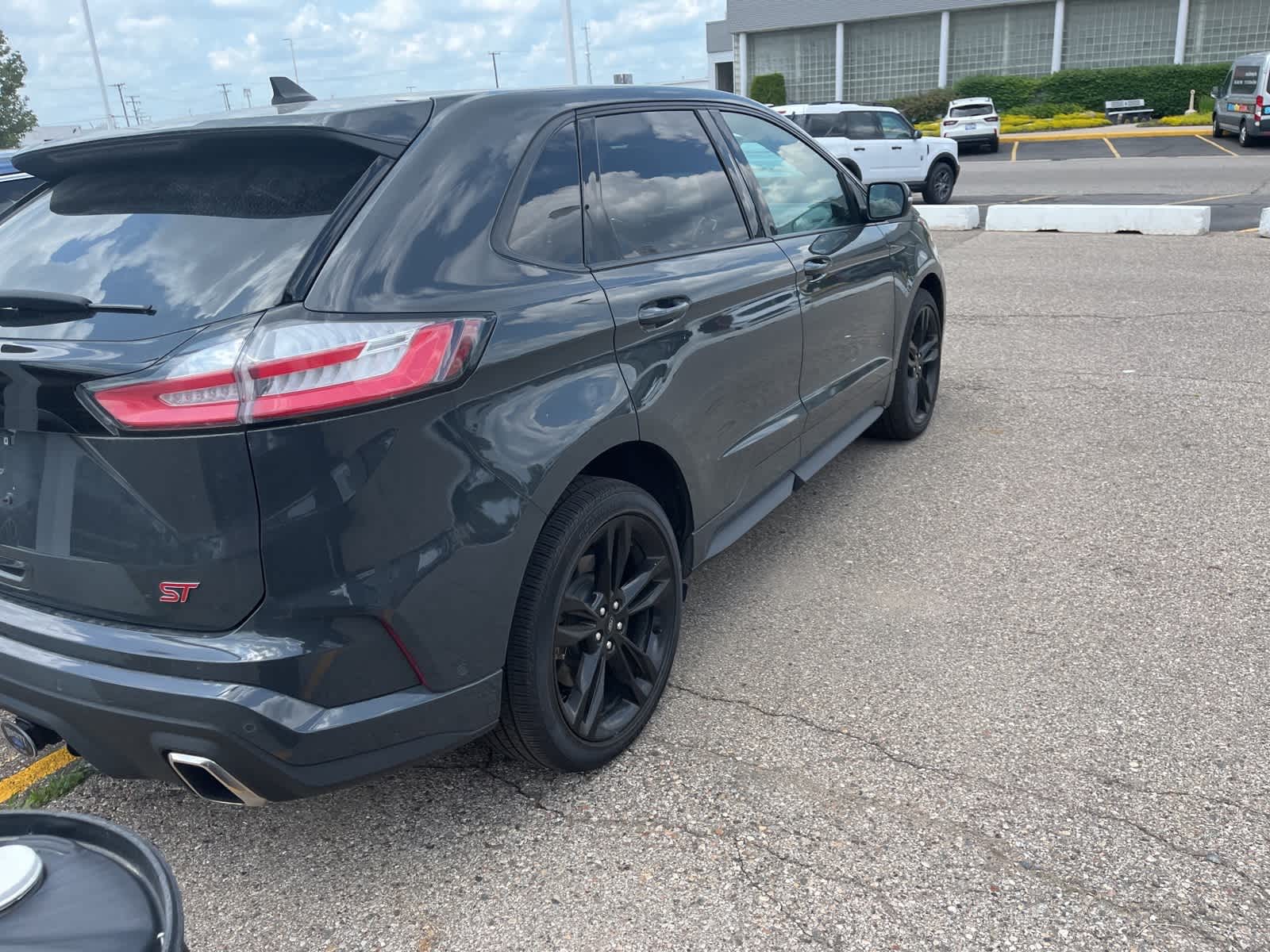 2021 Ford Edge ST 11