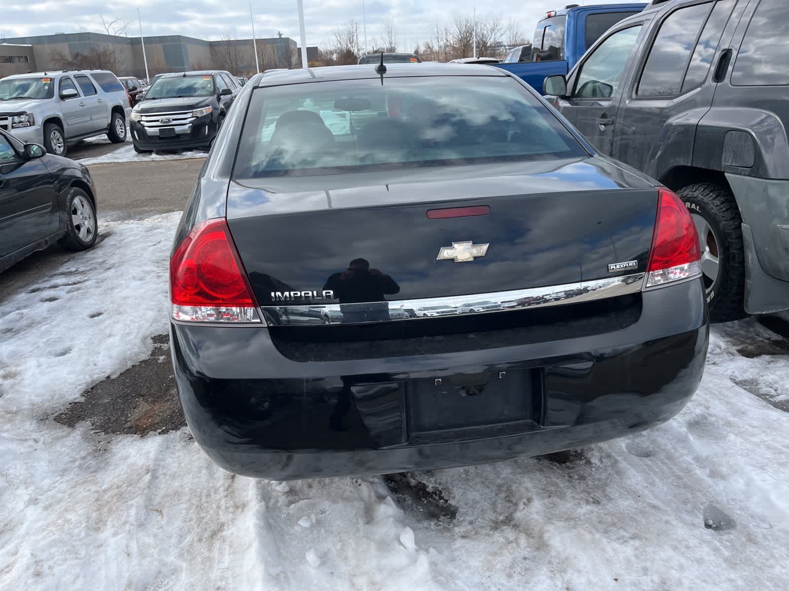 Thumbnail: 2011 Chevrolet Impala - 12