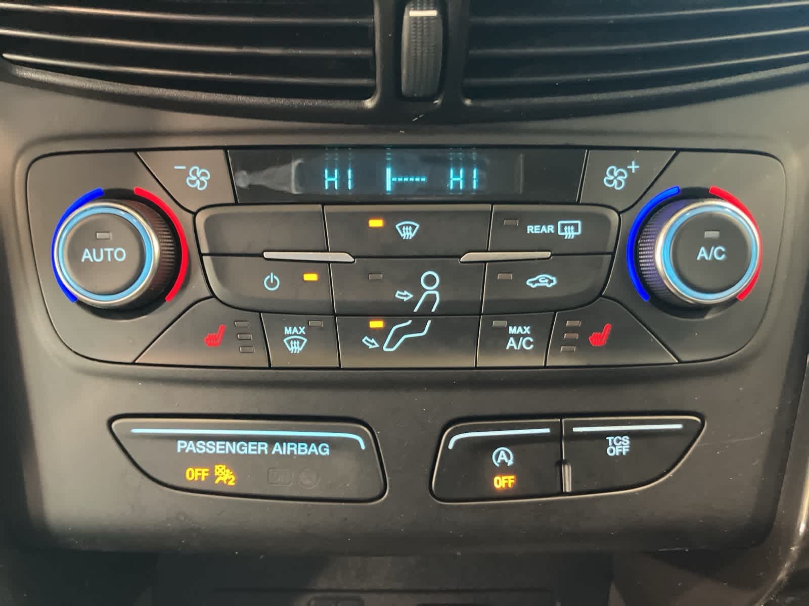 Thumbnail: 2017 Ford Escape - 19