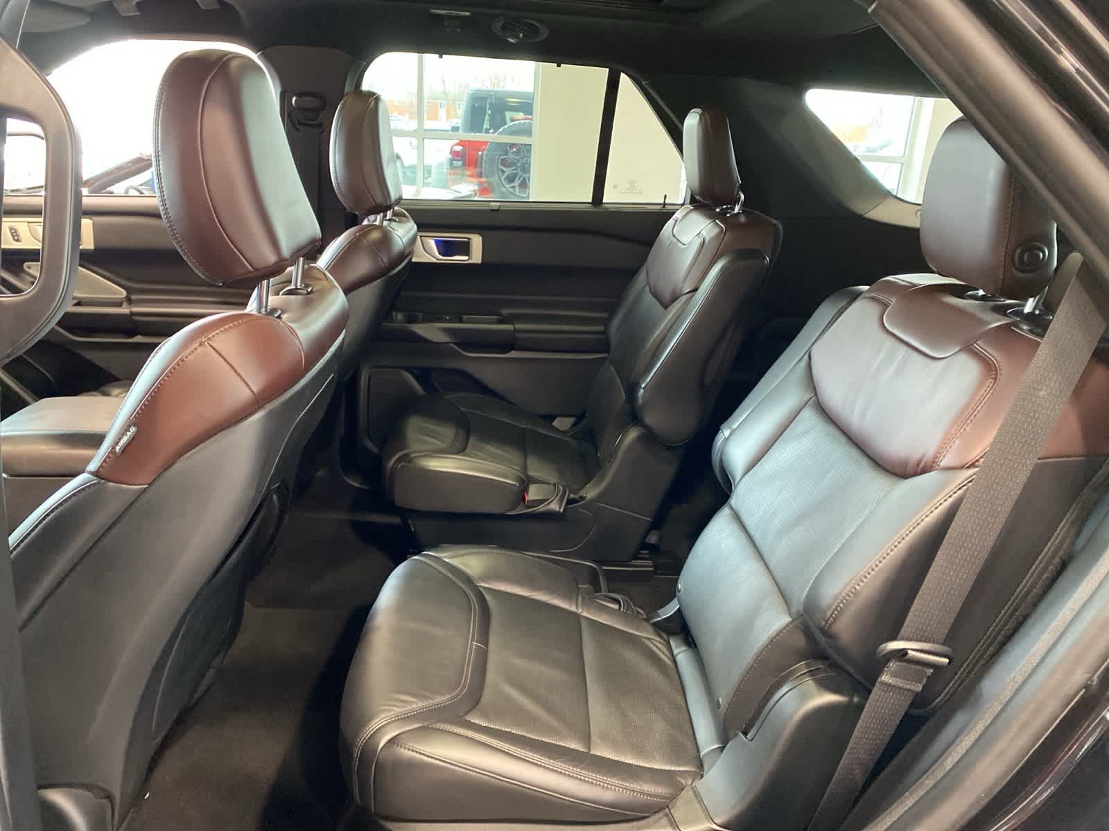 Thumbnail: 2020 Ford Explorer - 25