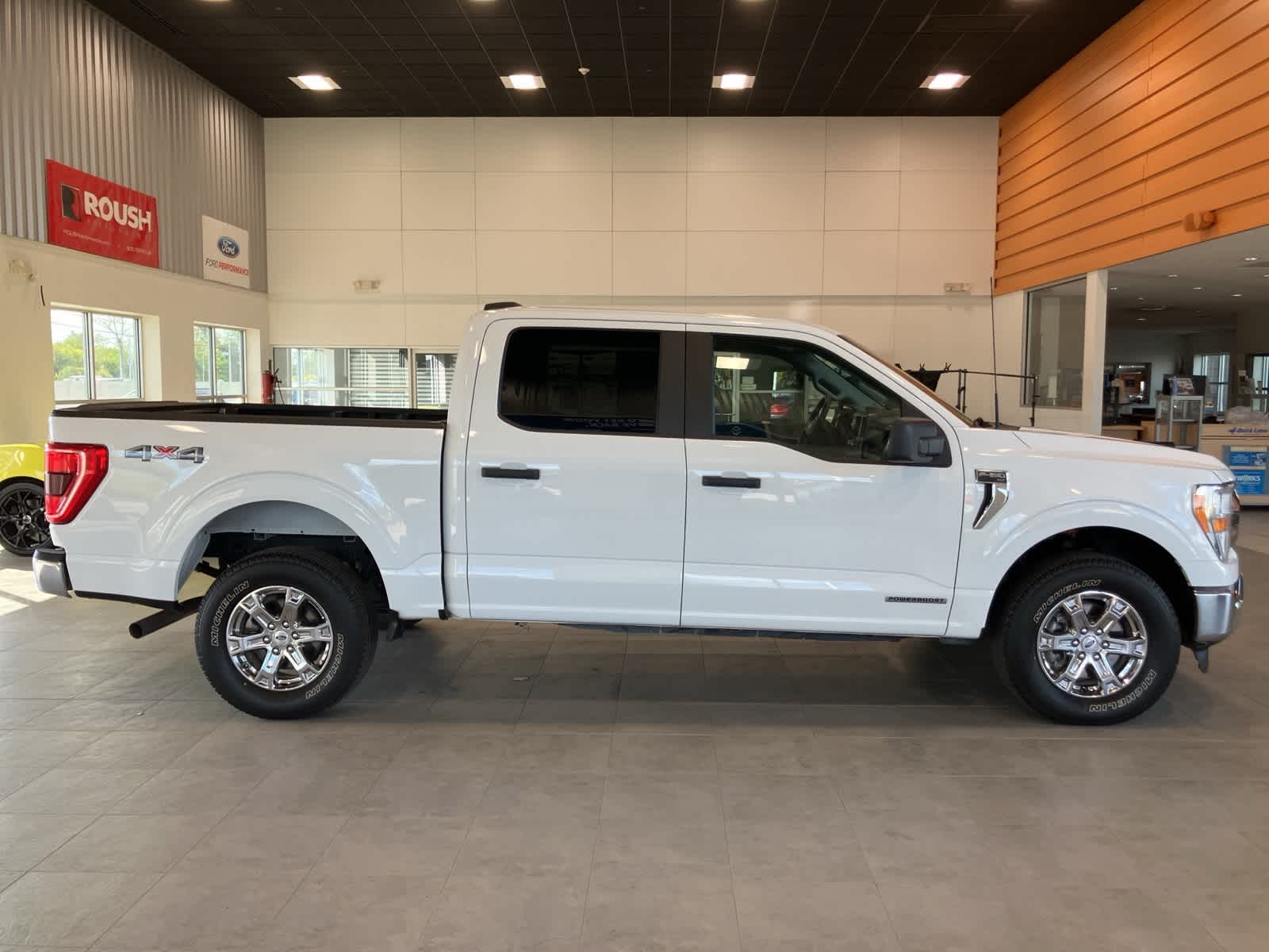 2022 Ford F-150 XLT photo 2