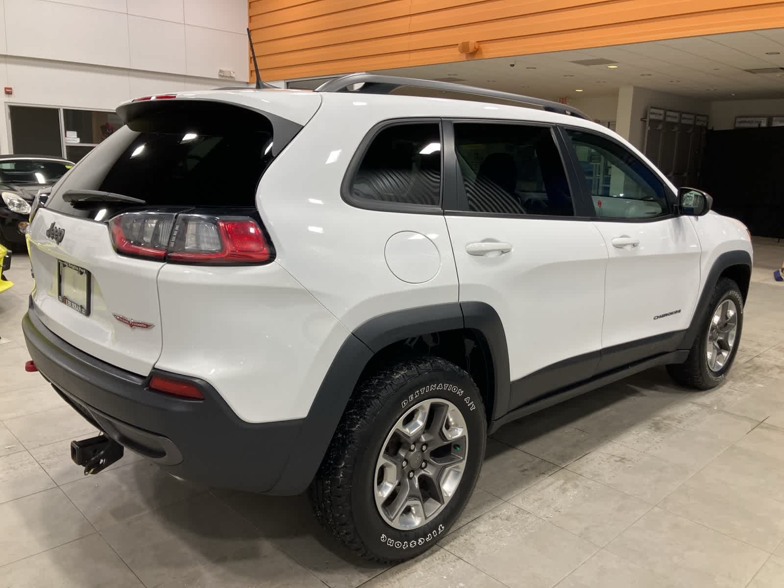 Thumbnail: 2020 Jeep Cherokee - 5