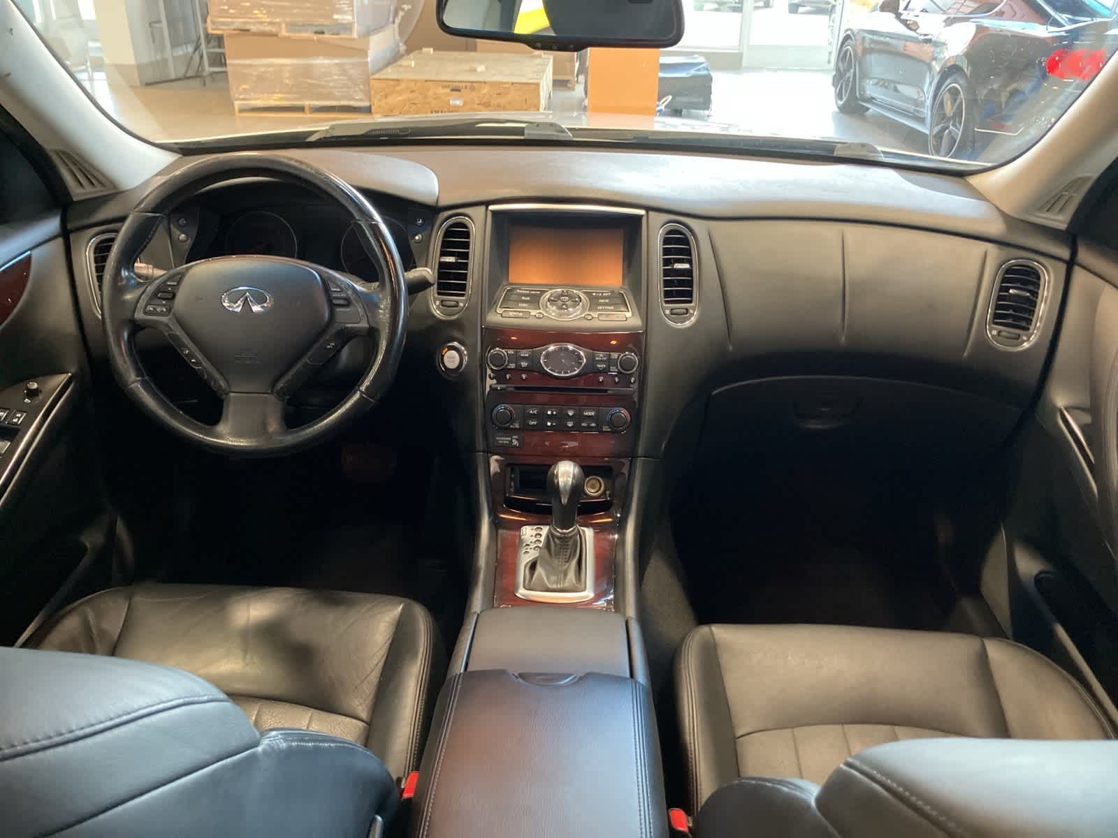 Thumbnail: 2010 INFINITI EX35 - 21