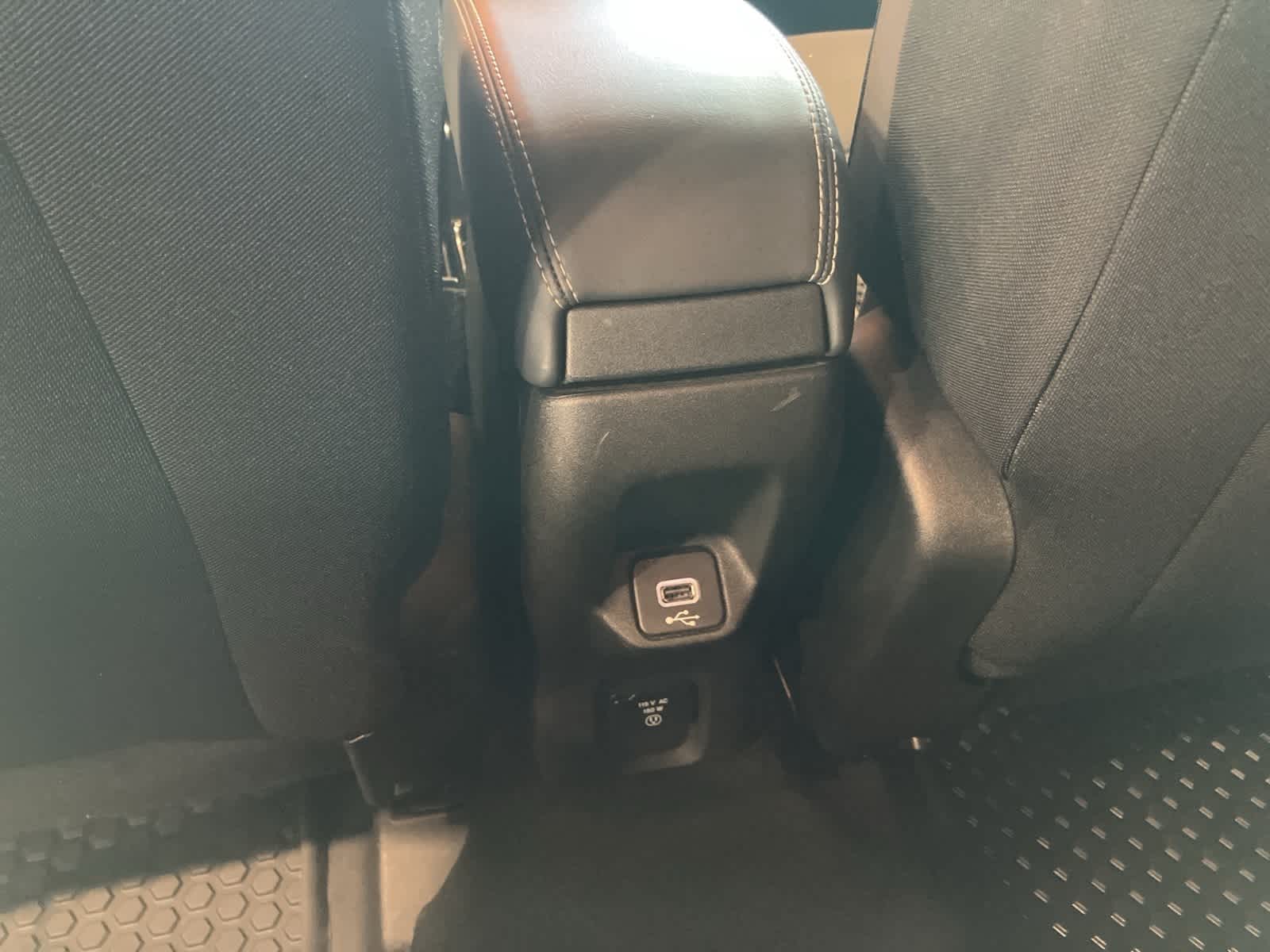 Thumbnail: 2022 Jeep Renegade - 23