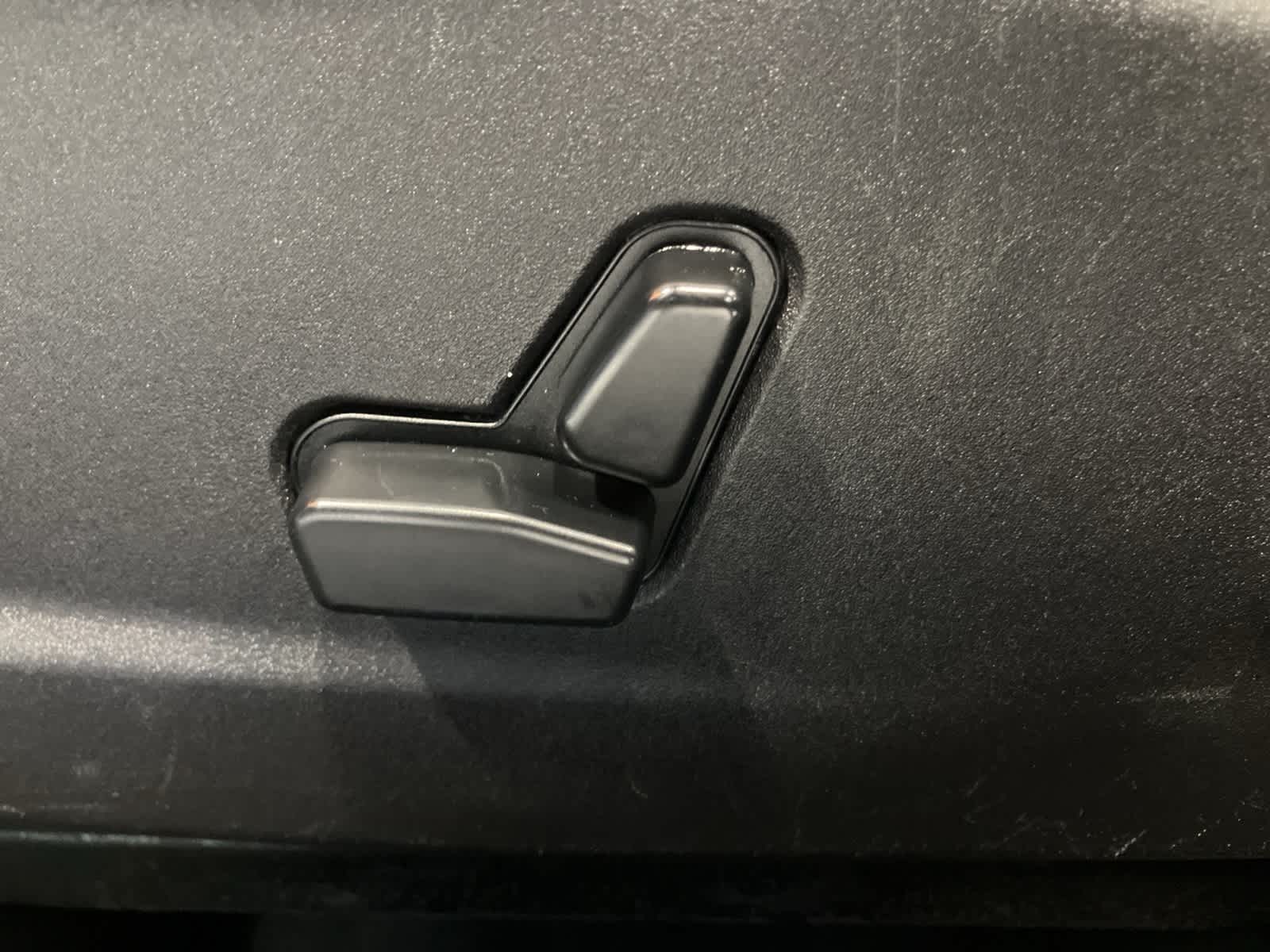 Thumbnail: 2017 Chrysler 300 - 11