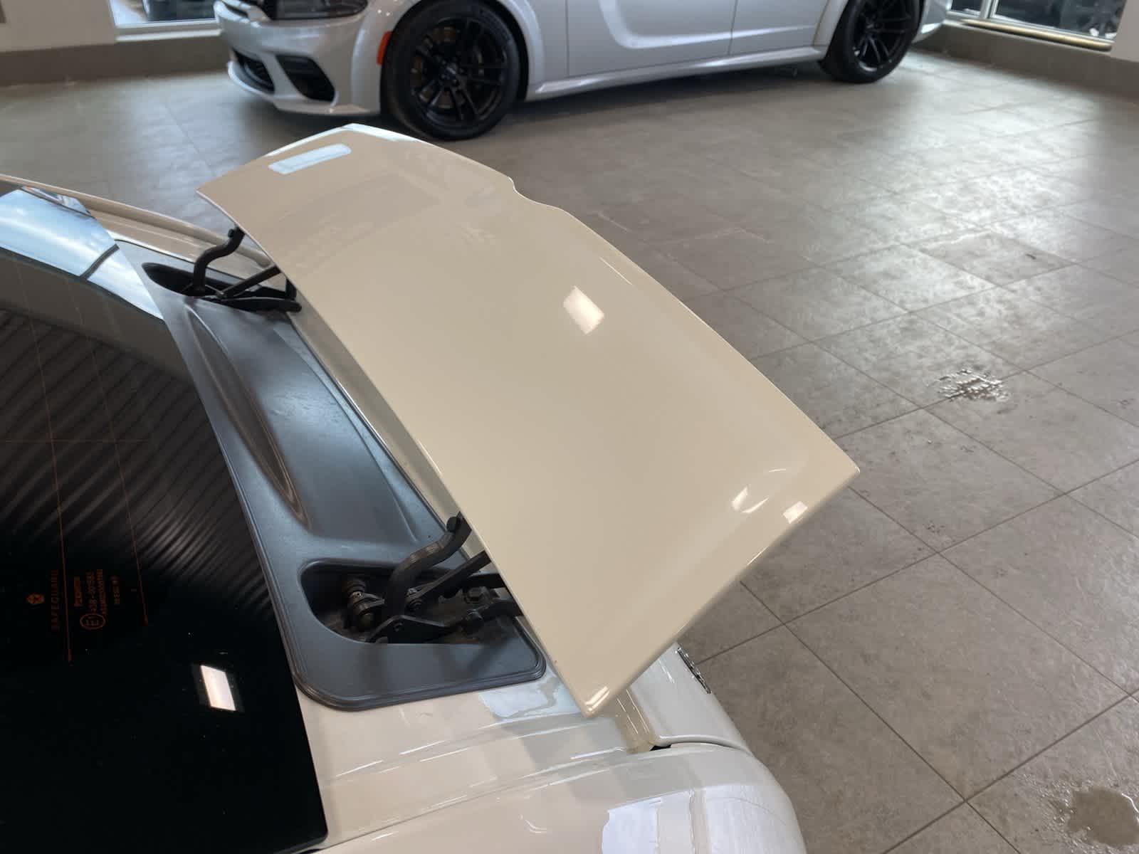 Thumbnail: 2006 Chrysler Crossfire - 23