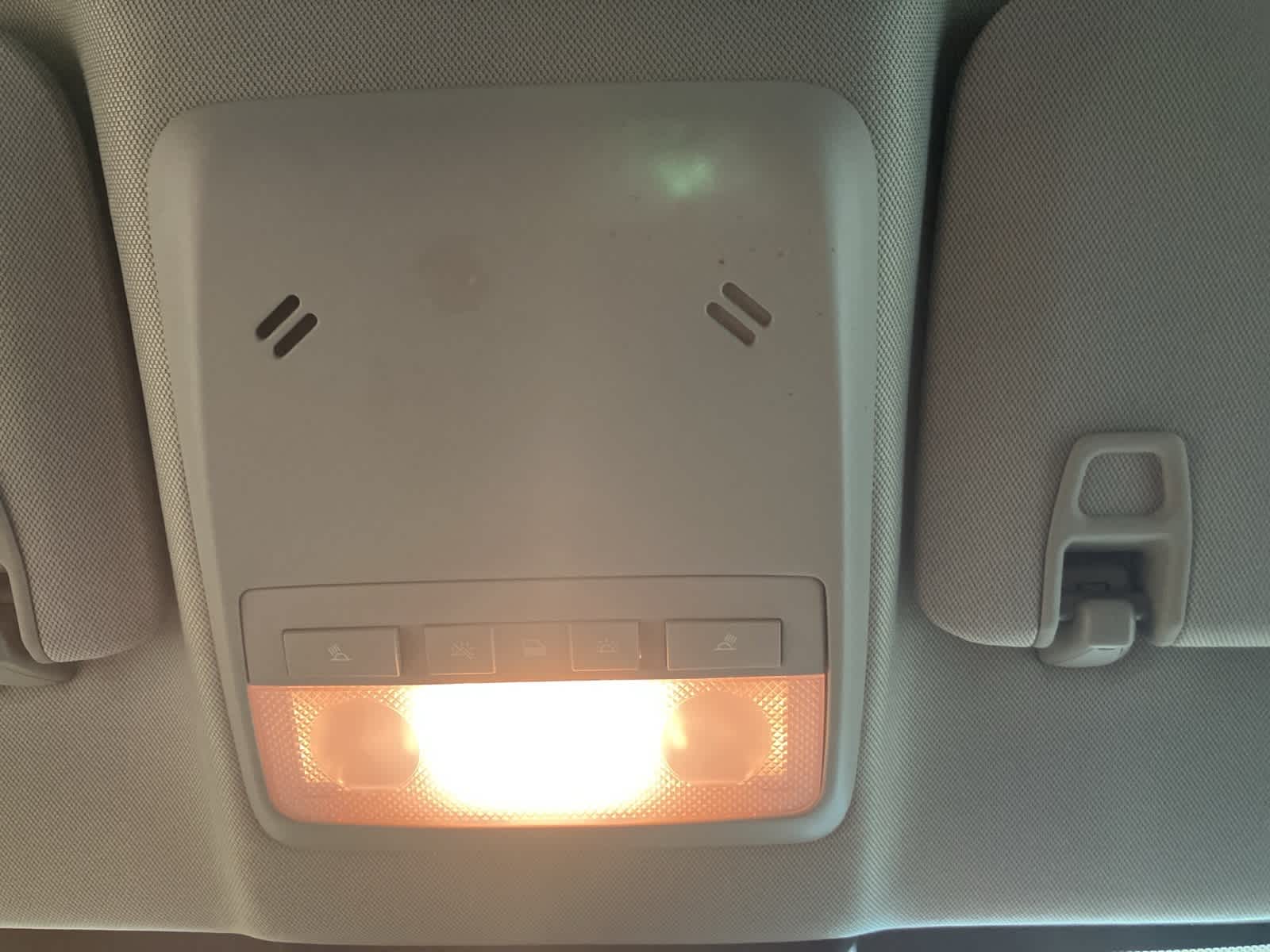 Thumbnail: 2022 Chevrolet Trax - 22