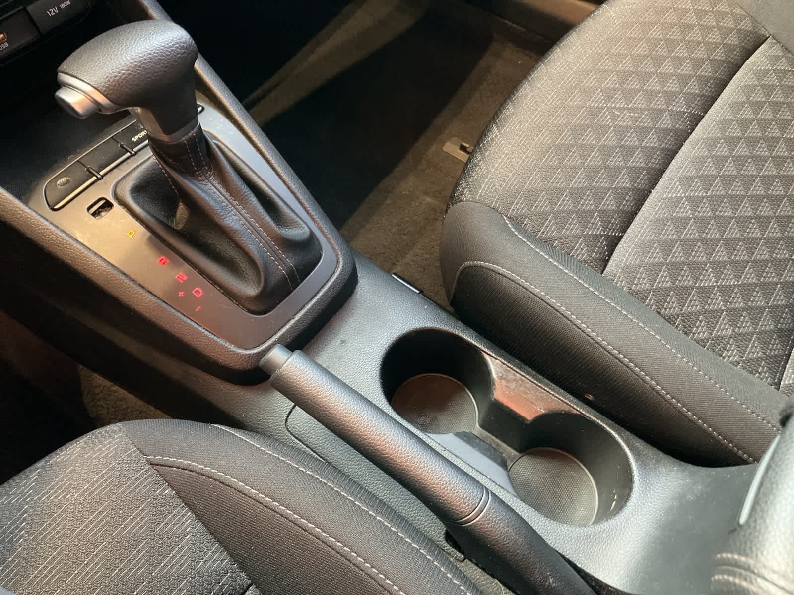 Thumbnail: 2021 Kia Rio - 14