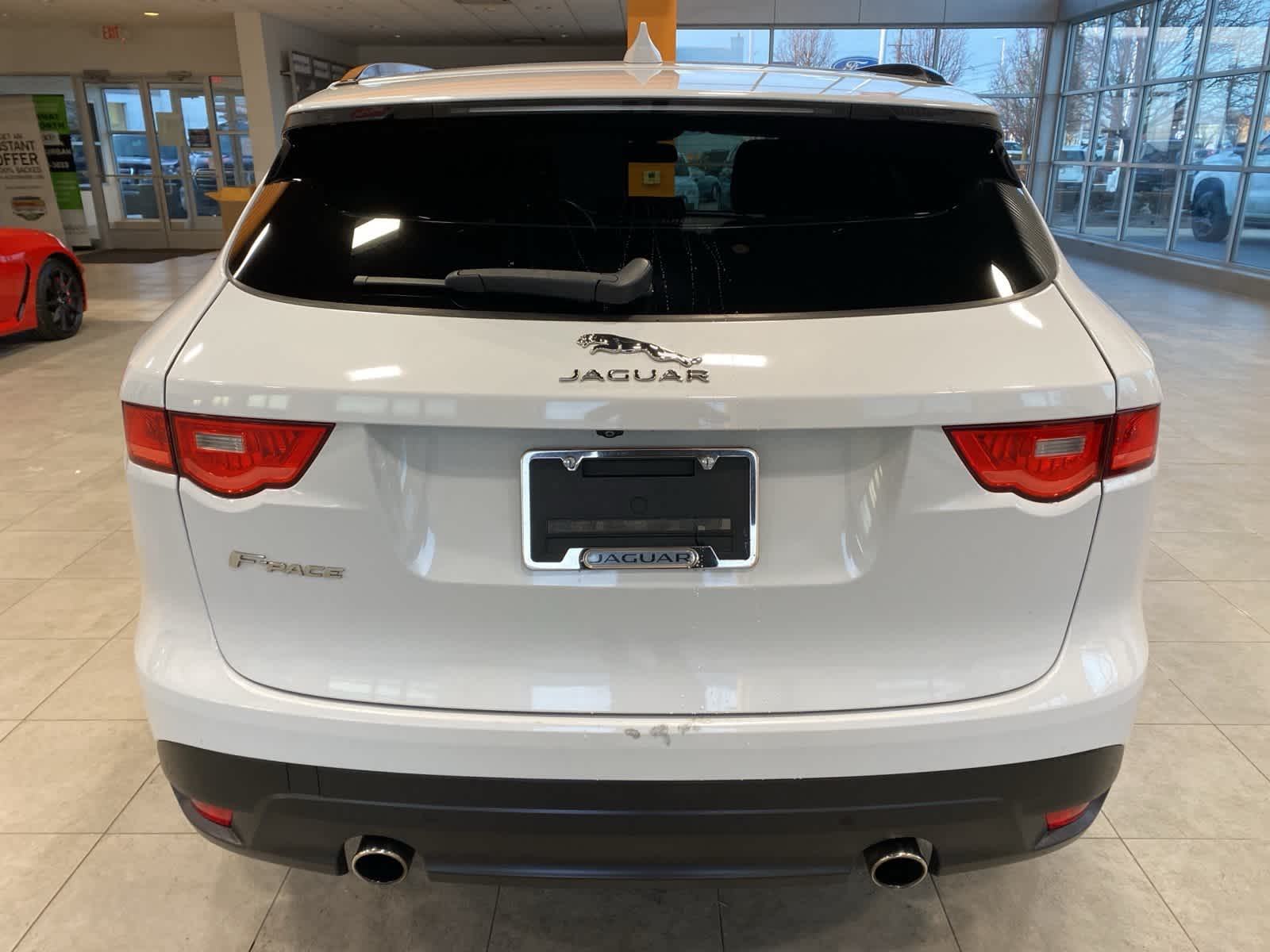 Thumbnail: 2017 Jaguar F-Pace - 4