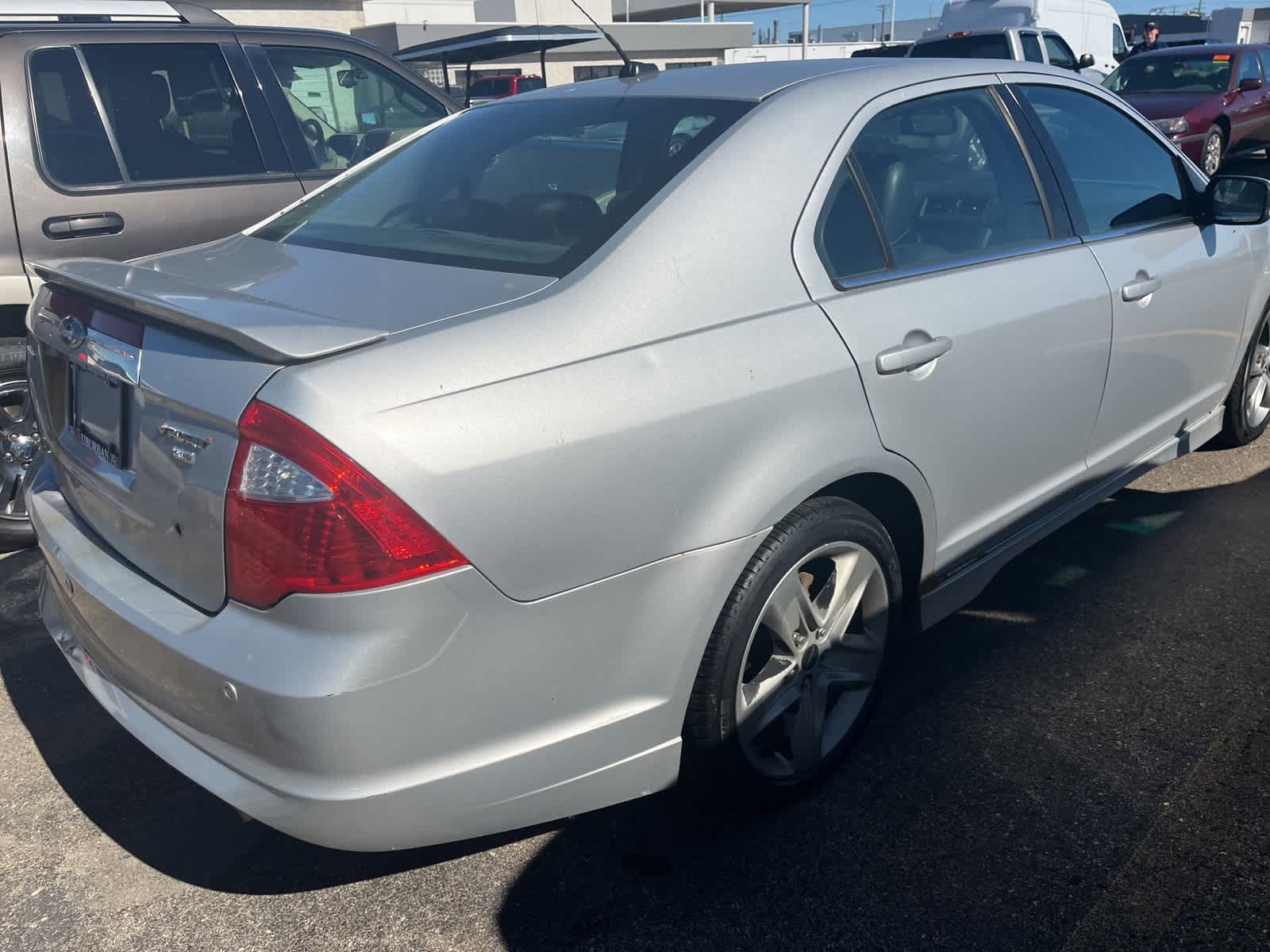 Thumbnail: 2010 Ford Fusion - 14