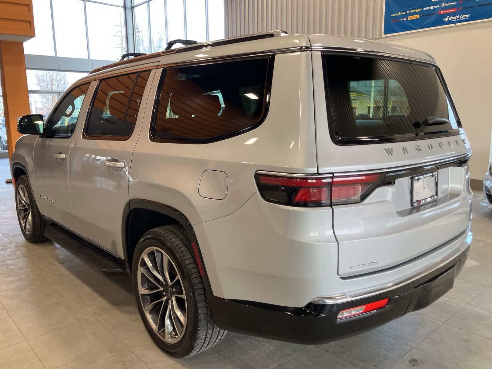 Thumbnail: 2022 Jeep Wagoneer - 7