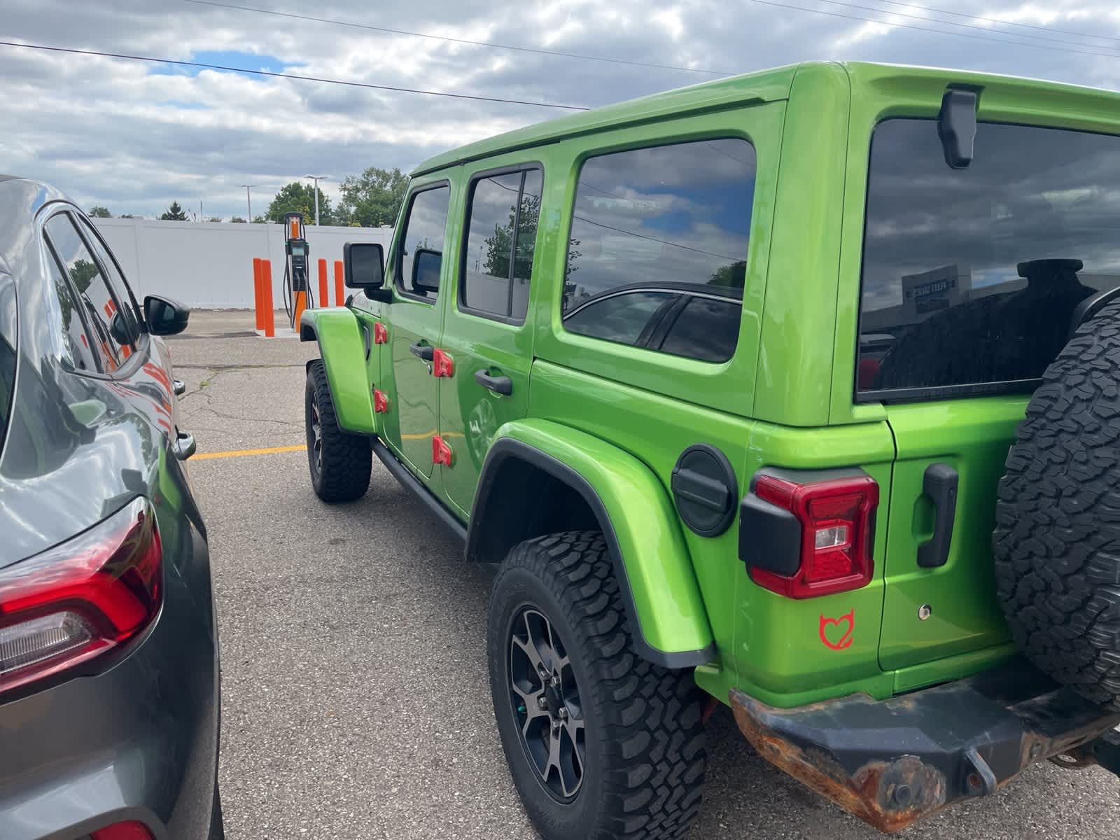 Thumbnail: 2019 Jeep Wrangler - 9