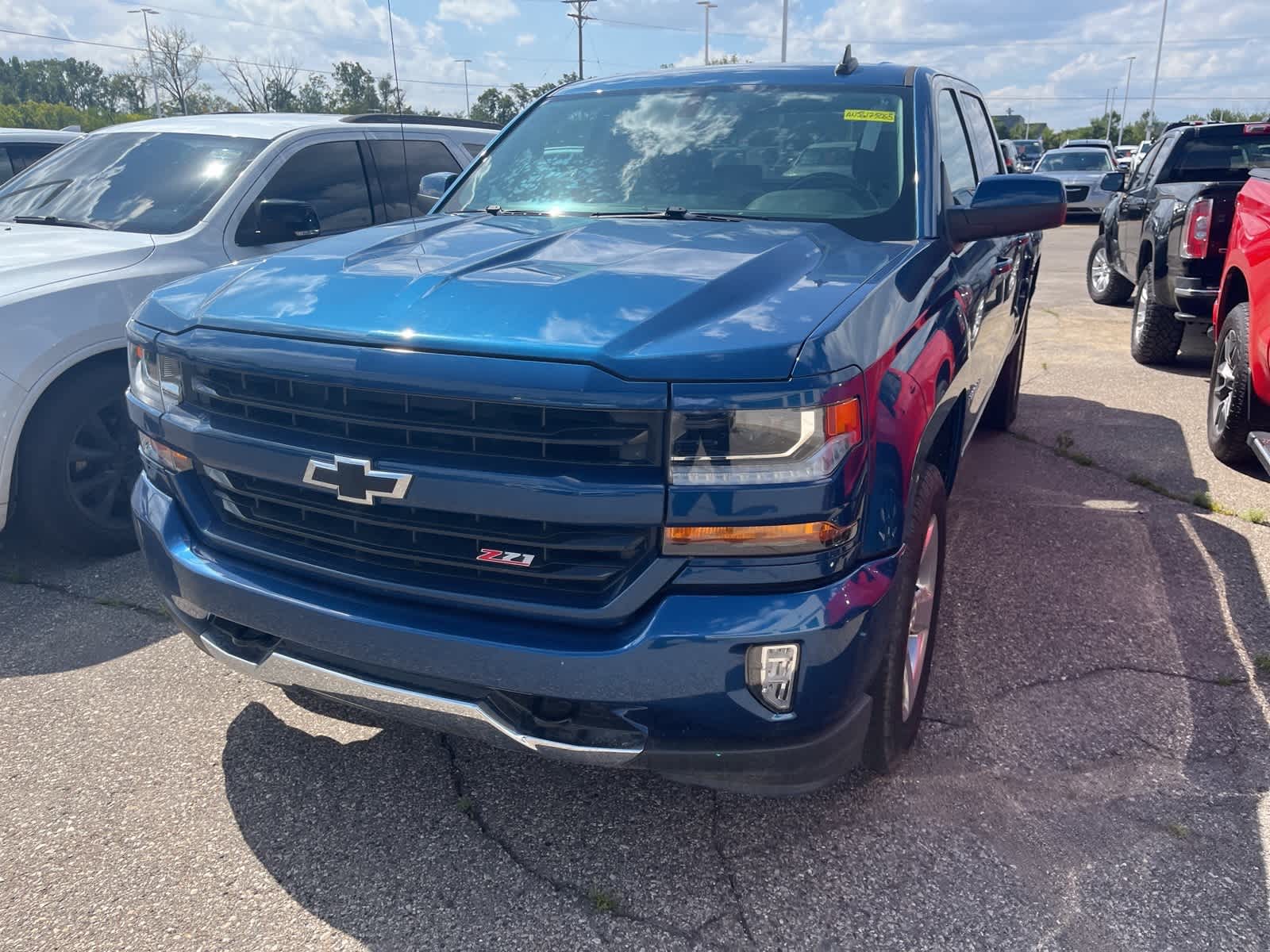 Thumbnail: 2018 Chevrolet Silverado 1500 - 3