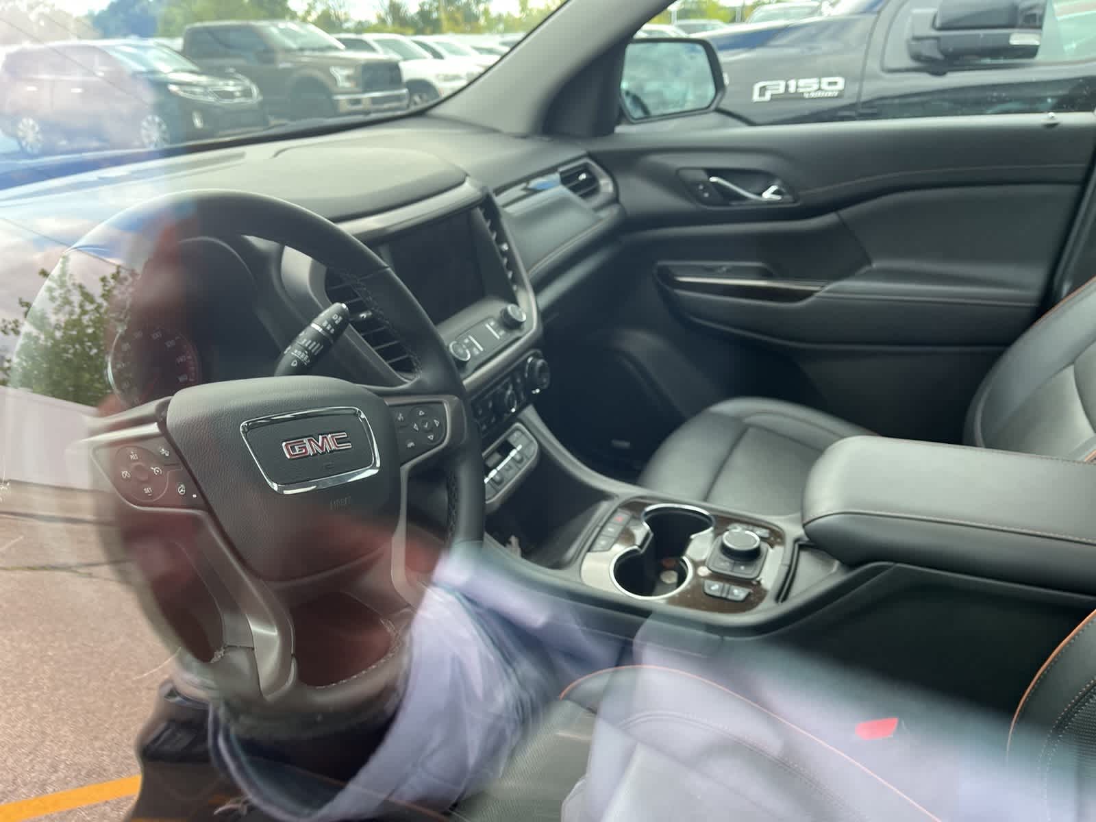 Thumbnail: 2023 GMC Acadia - 27