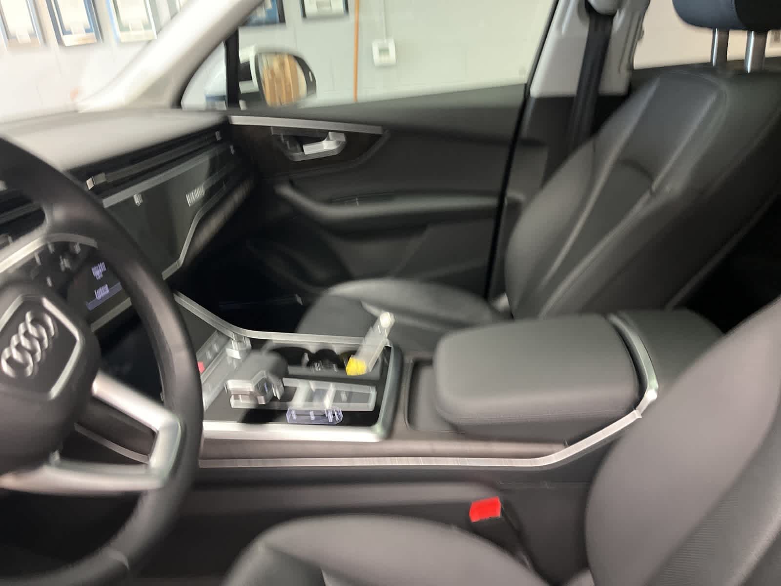 Thumbnail: 2021 Audi Q7 - 26