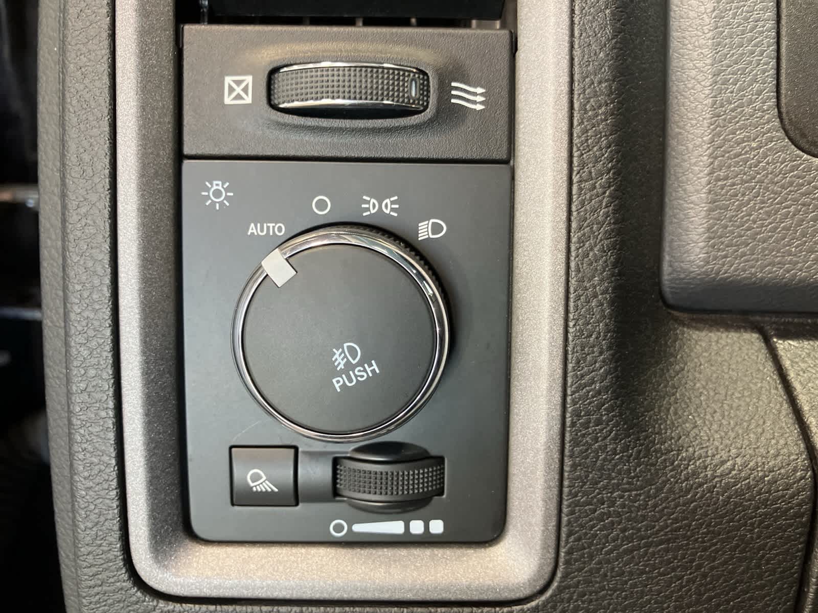 Thumbnail: 2015 RAM 1500 - 13