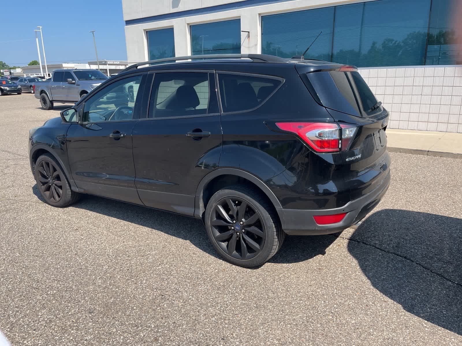 Thumbnail: 2017 Ford Escape - 7