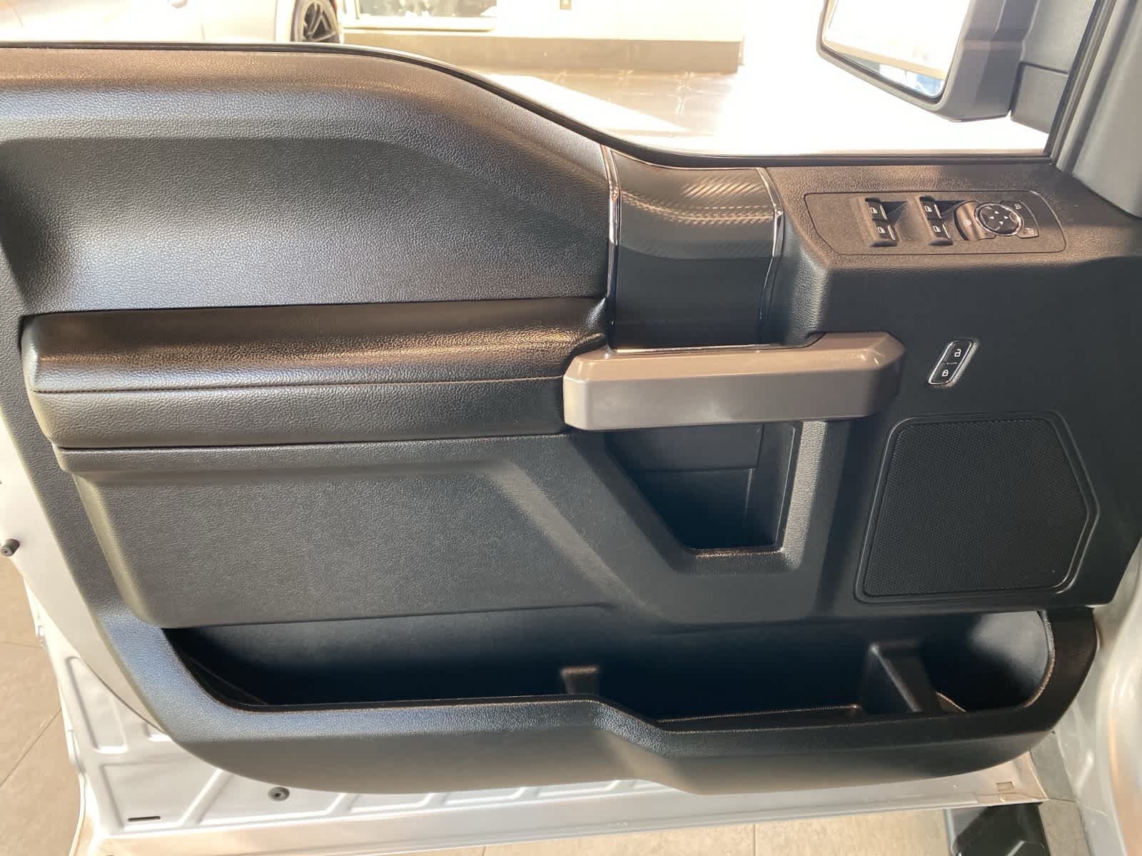 Thumbnail: 2019 Ford F-150 - 17