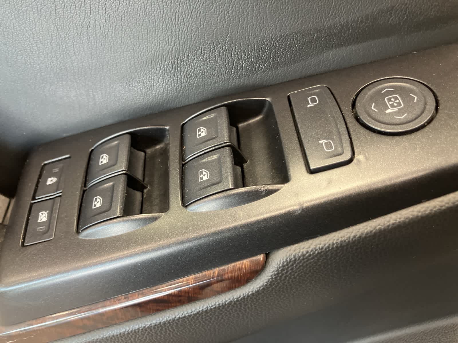 Thumbnail: 2016 GMC Yukon - 13