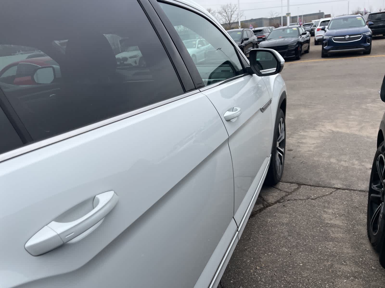 Thumbnail: 2023 Volkswagen Atlas - 20