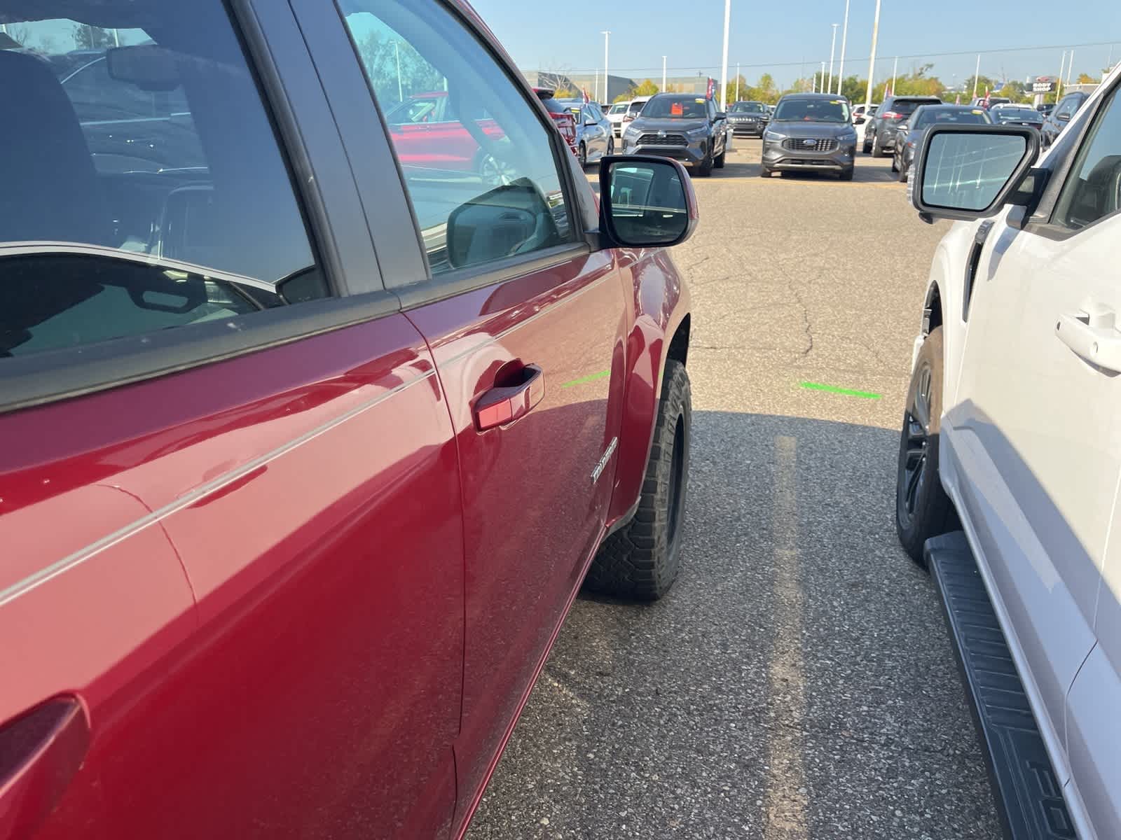 Thumbnail: 2019 Chevrolet Colorado - 17