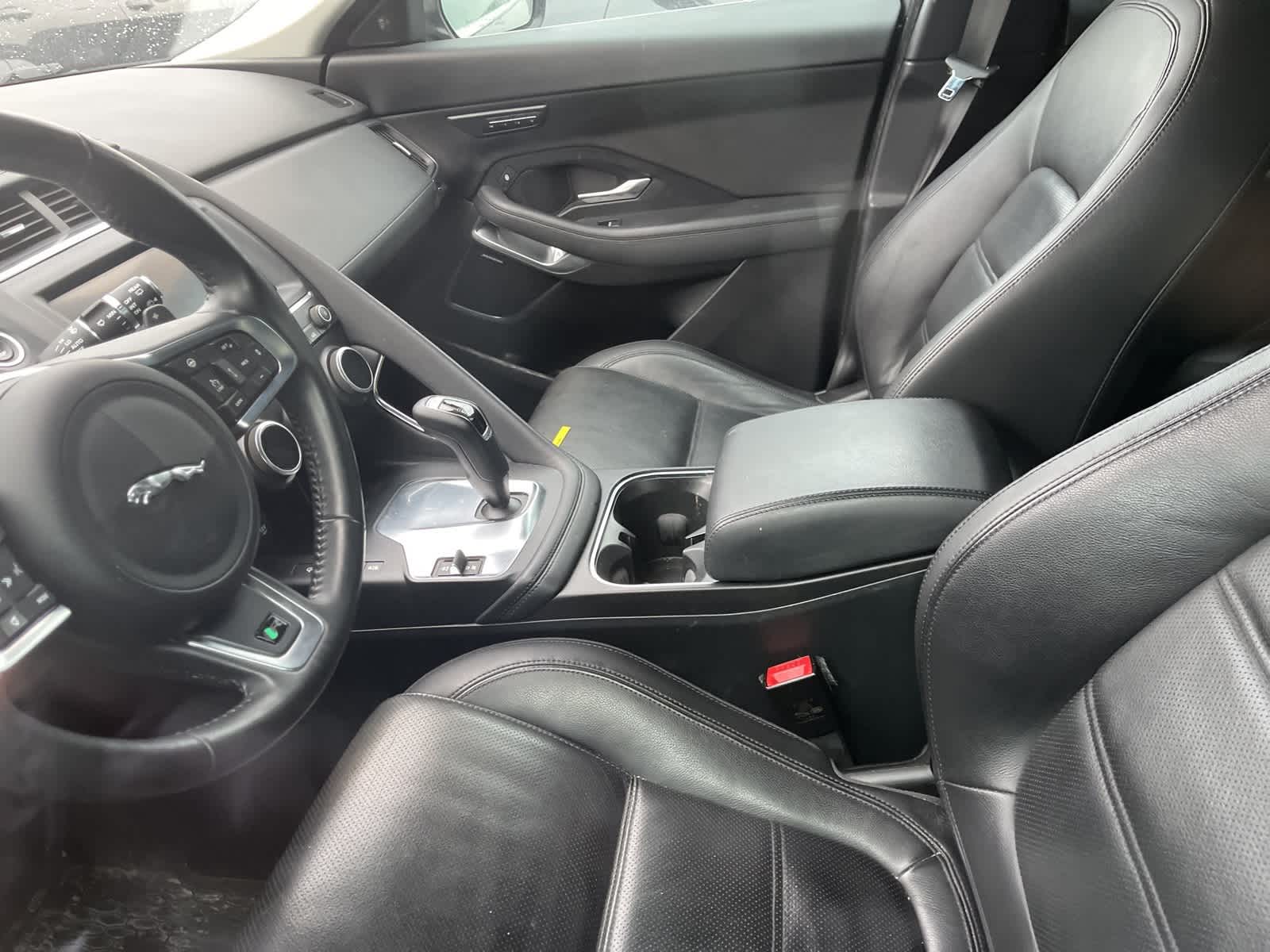 Thumbnail: 2019 Jaguar E-Pace - 28