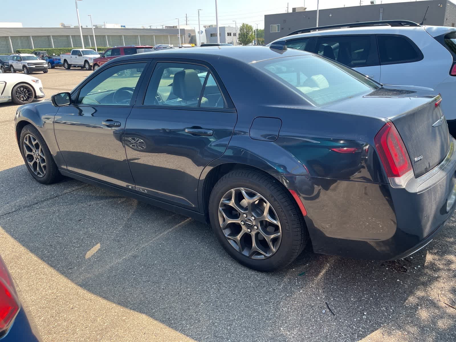 Thumbnail: 2017 Chrysler 300 - 8