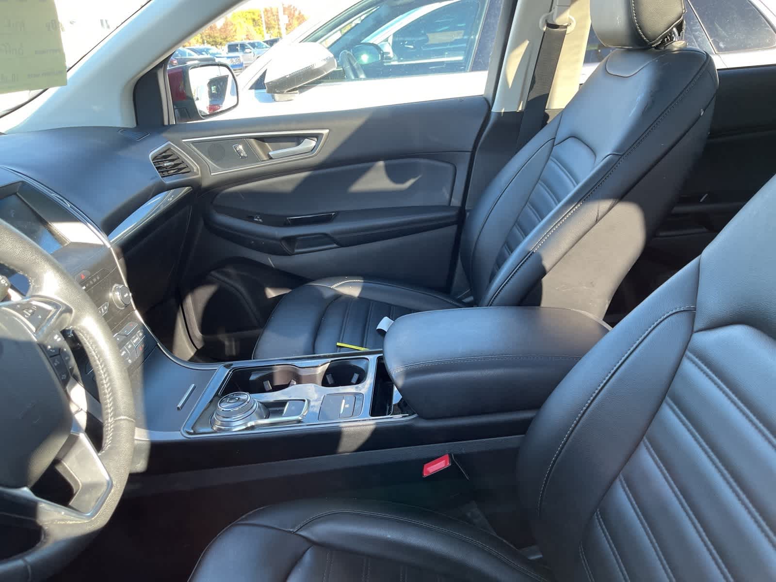 Thumbnail: 2019 Ford Edge - 26
