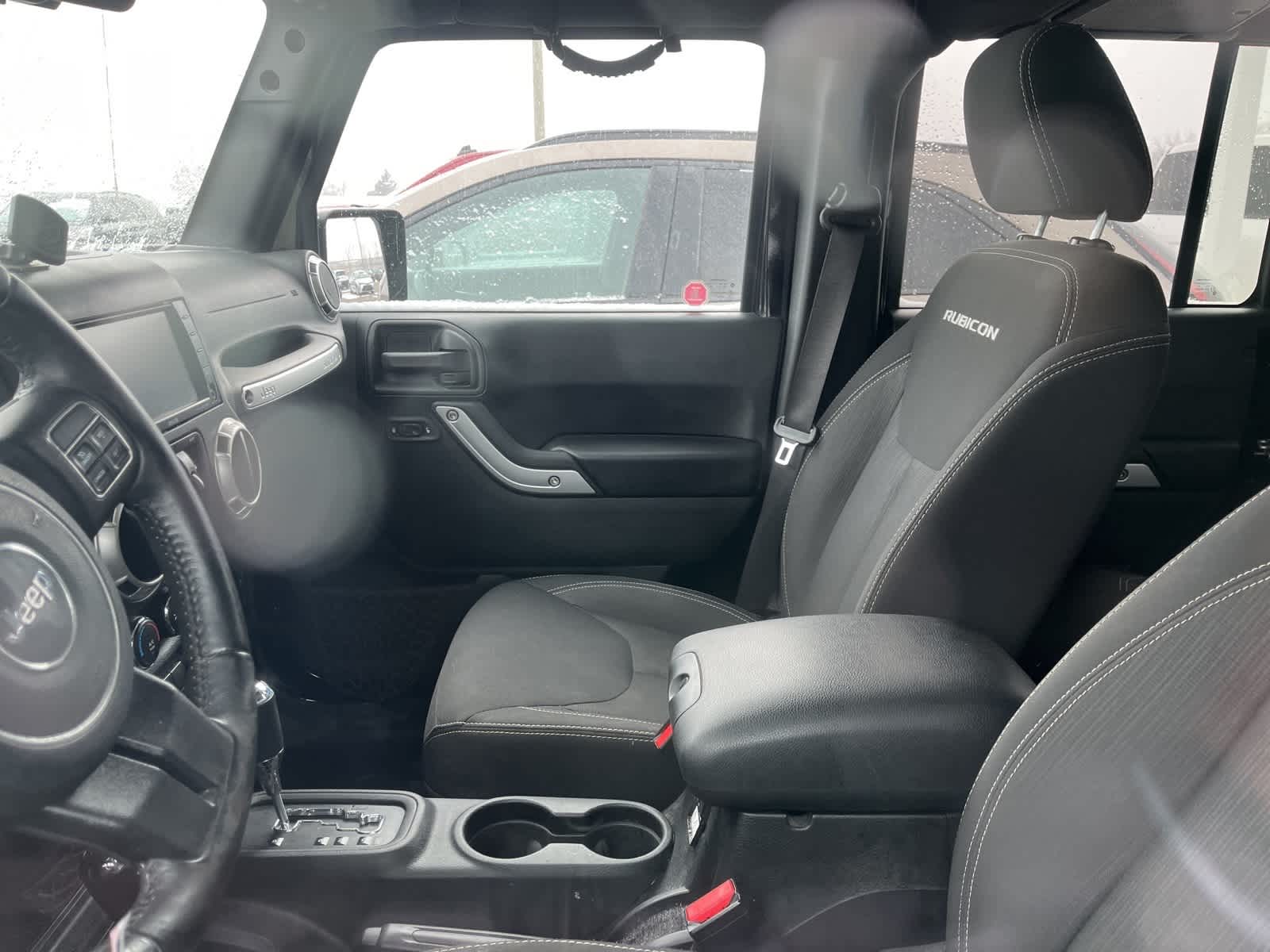 Thumbnail: 2016 Jeep Wrangler - 23