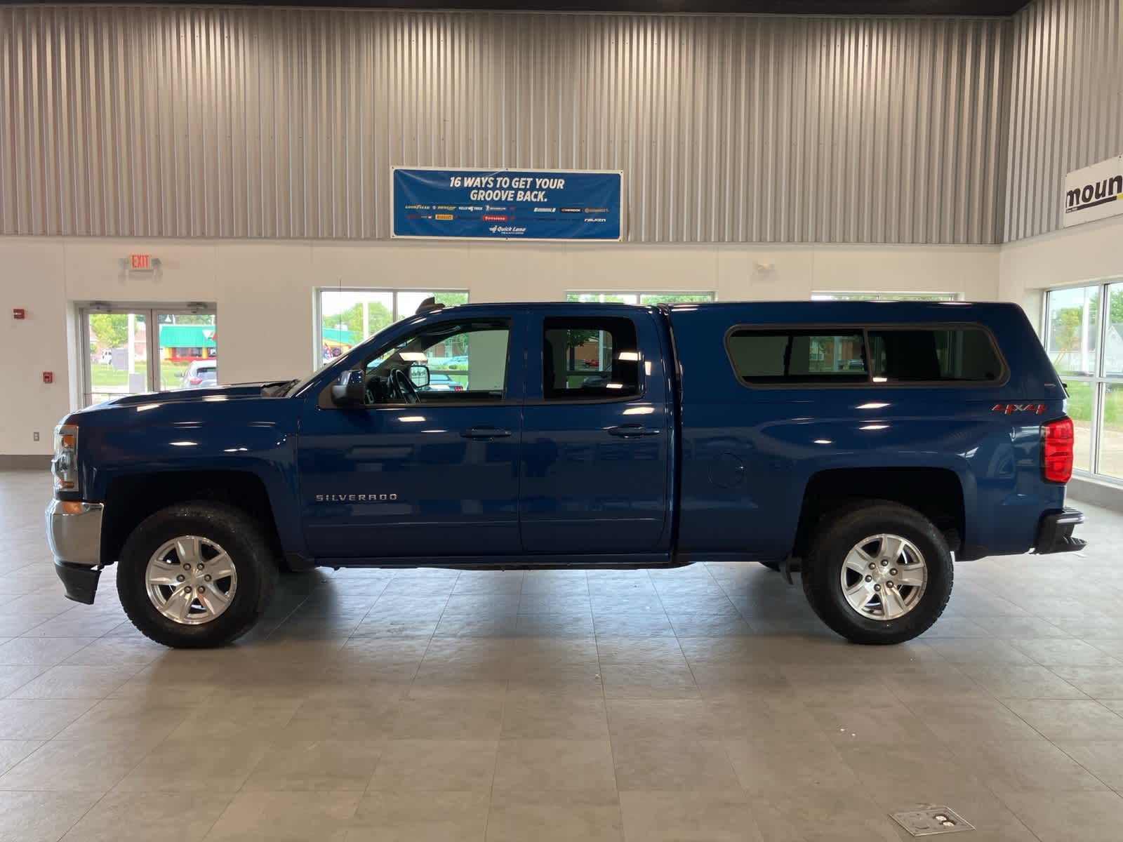 Thumbnail: 2018 Chevrolet Silverado 1500 - 8