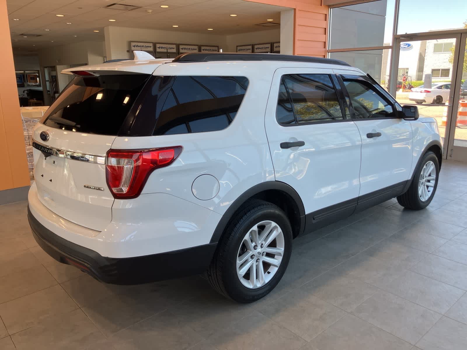 Thumbnail: 2016 Ford Explorer - 4