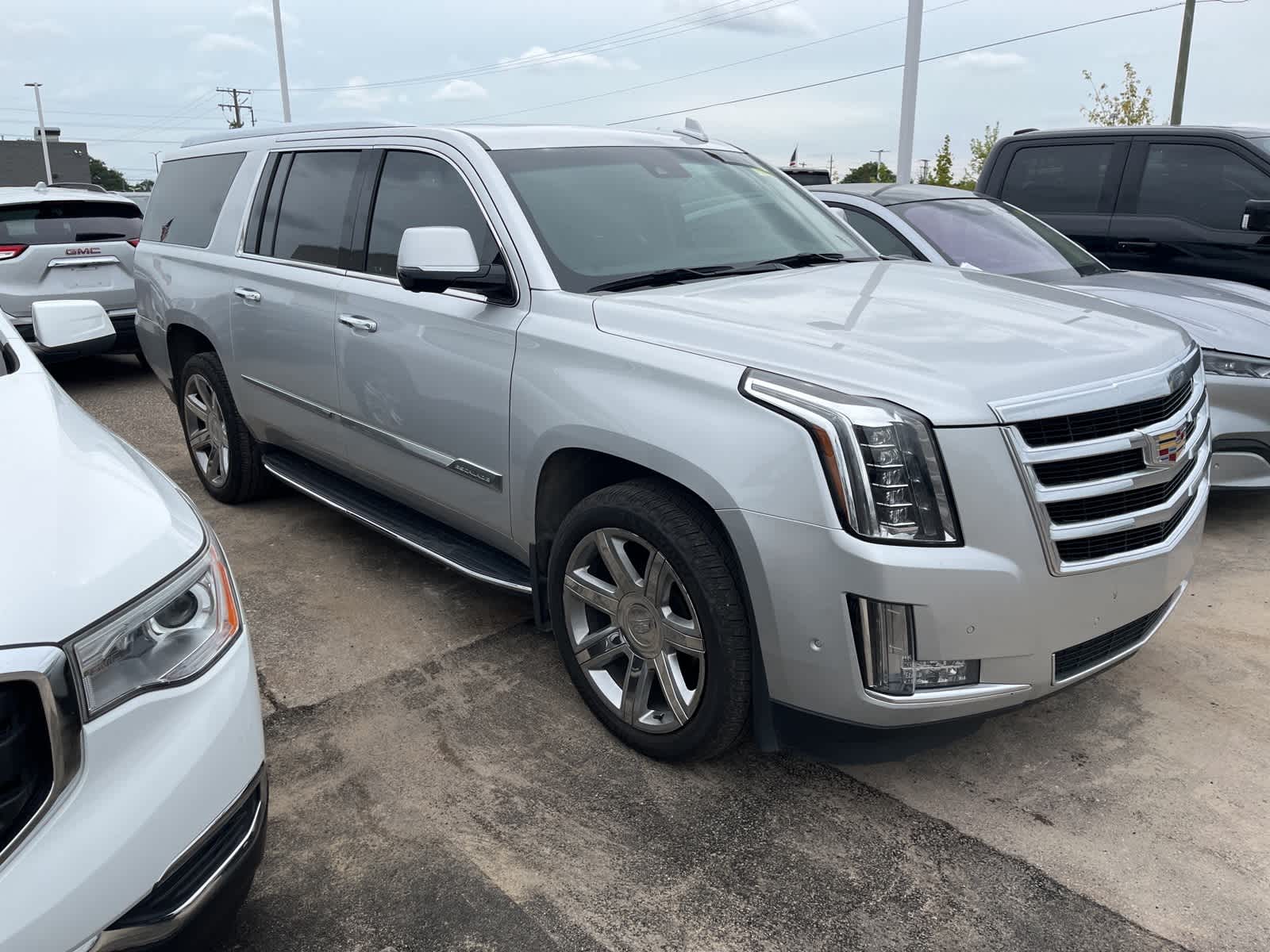 Thumbnail: 2020 Cadillac Escalade - 17