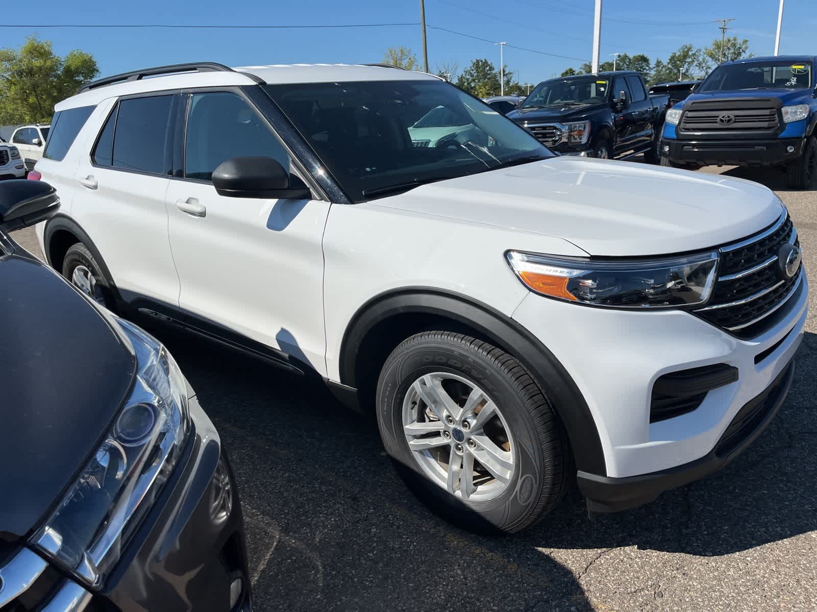 Thumbnail: 2022 Ford Explorer - 15