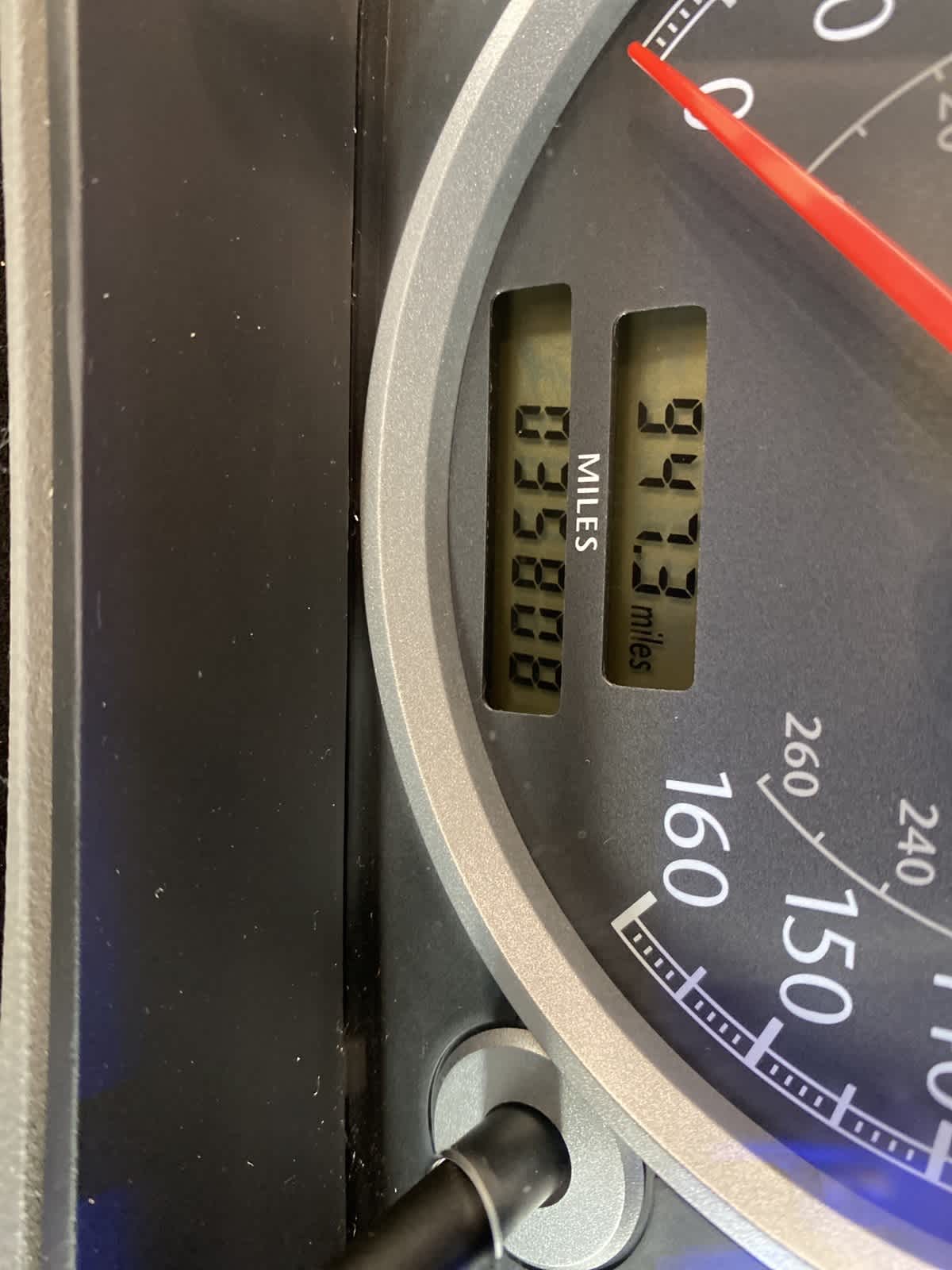 Thumbnail: 2006 Chrysler Crossfire - 28