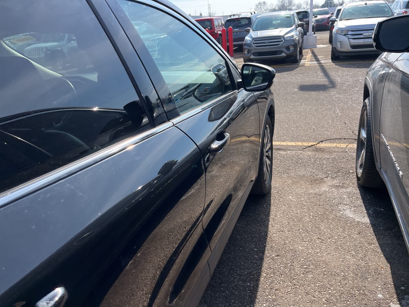 Thumbnail: 2020 Ford Escape - 16