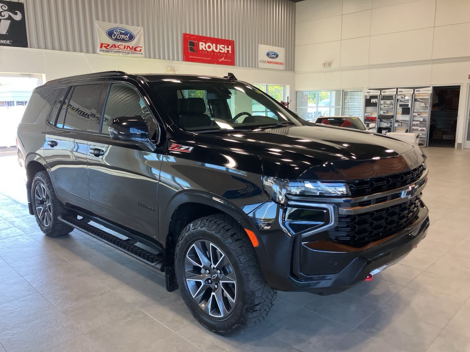 Thumbnail: 2021 Chevrolet Tahoe - 3