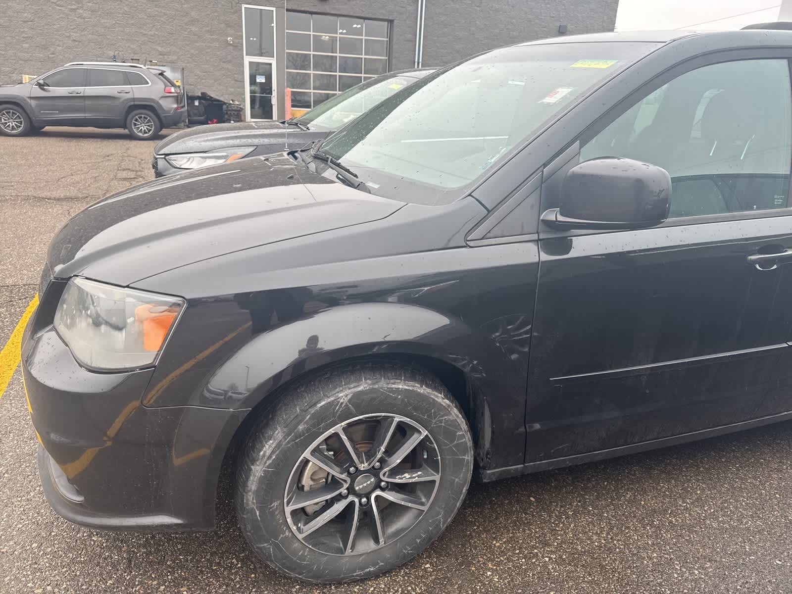 Thumbnail: 2015 Dodge Grand Caravan - 23